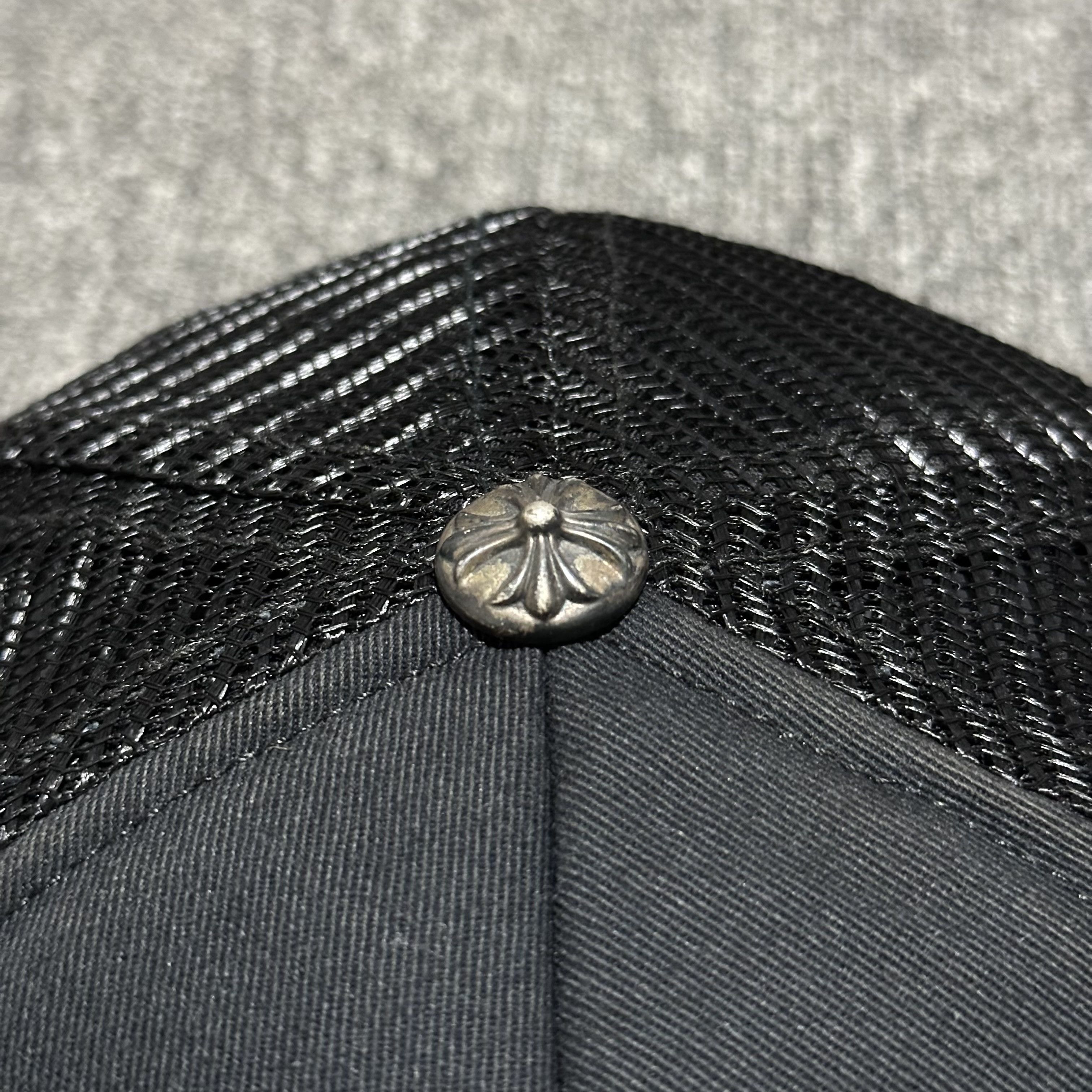 Chrome Hearts × Dover Street Market Chrome Hearts X Dover Street Market DSM Trucker Hats Size ONE SIZE - 5 Thumbnail