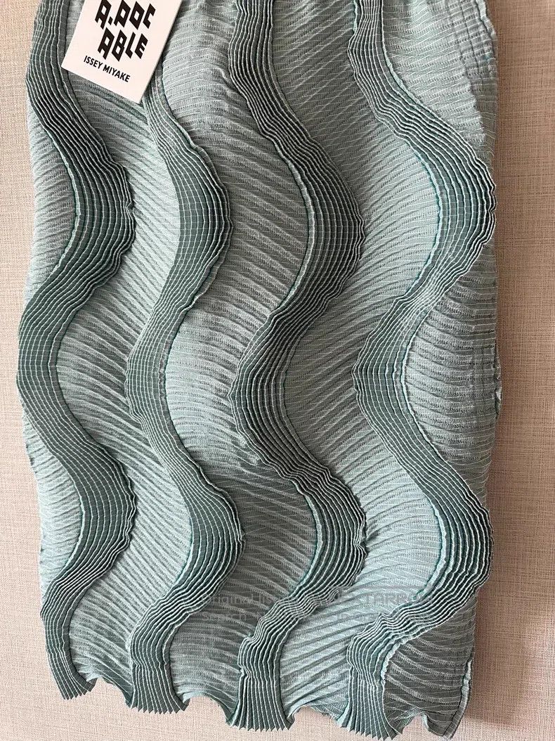 Issey Miyake Issey Miyake Bud Skirt Size 25" / US 0 / IT 36 - 3 Thumbnail