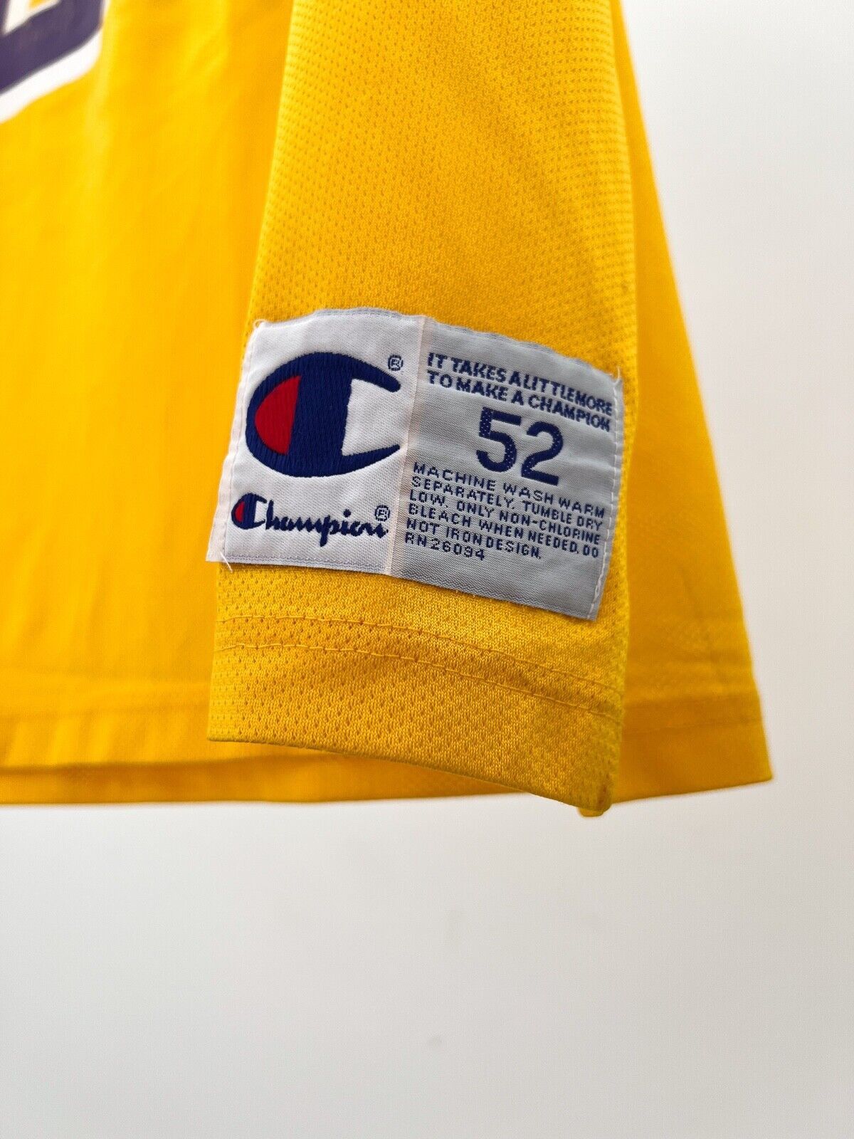Champion Cedric Ceballos - LA Lakers - Champion NBA Vintage Jersey Size US XL / EU 56 / 4 - 8 Thumbnail