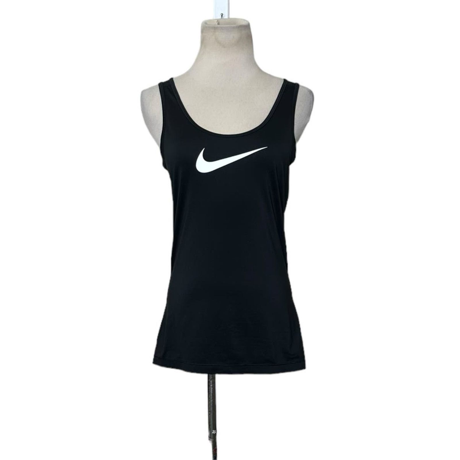 Nike Nike top black logo athletic tank top size small Size S / US 4 / IT 40 - 1 Thumbnail