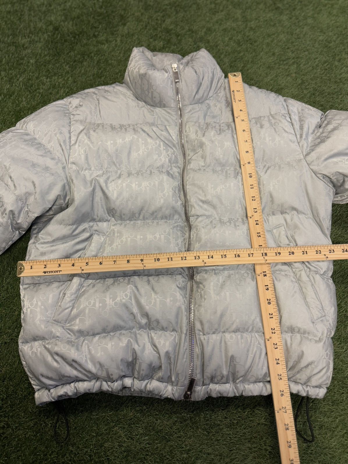Dior Dior Oblique Down Puffer Jacket Size 54 Silver CLEAN Size US L / EU 52-54 / 3 - 22 Thumbnail