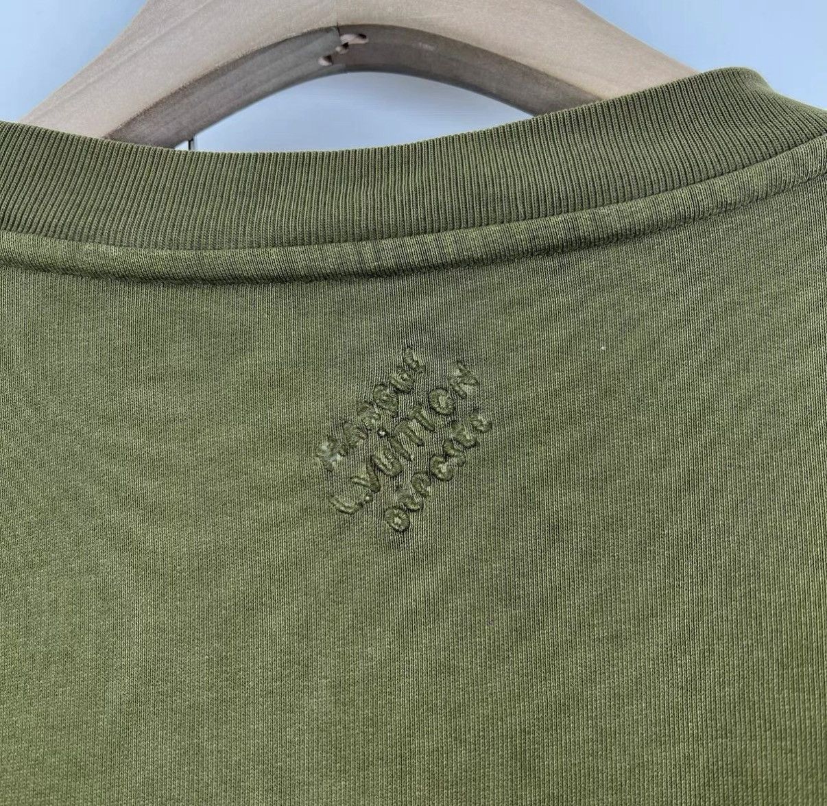 Louis Vuitton Louis Vuitton x Pharrell Williams rivet logo sweatshirt K12 Size XXL / US 16-18 / IT 52-54 - 5 Thumbnail