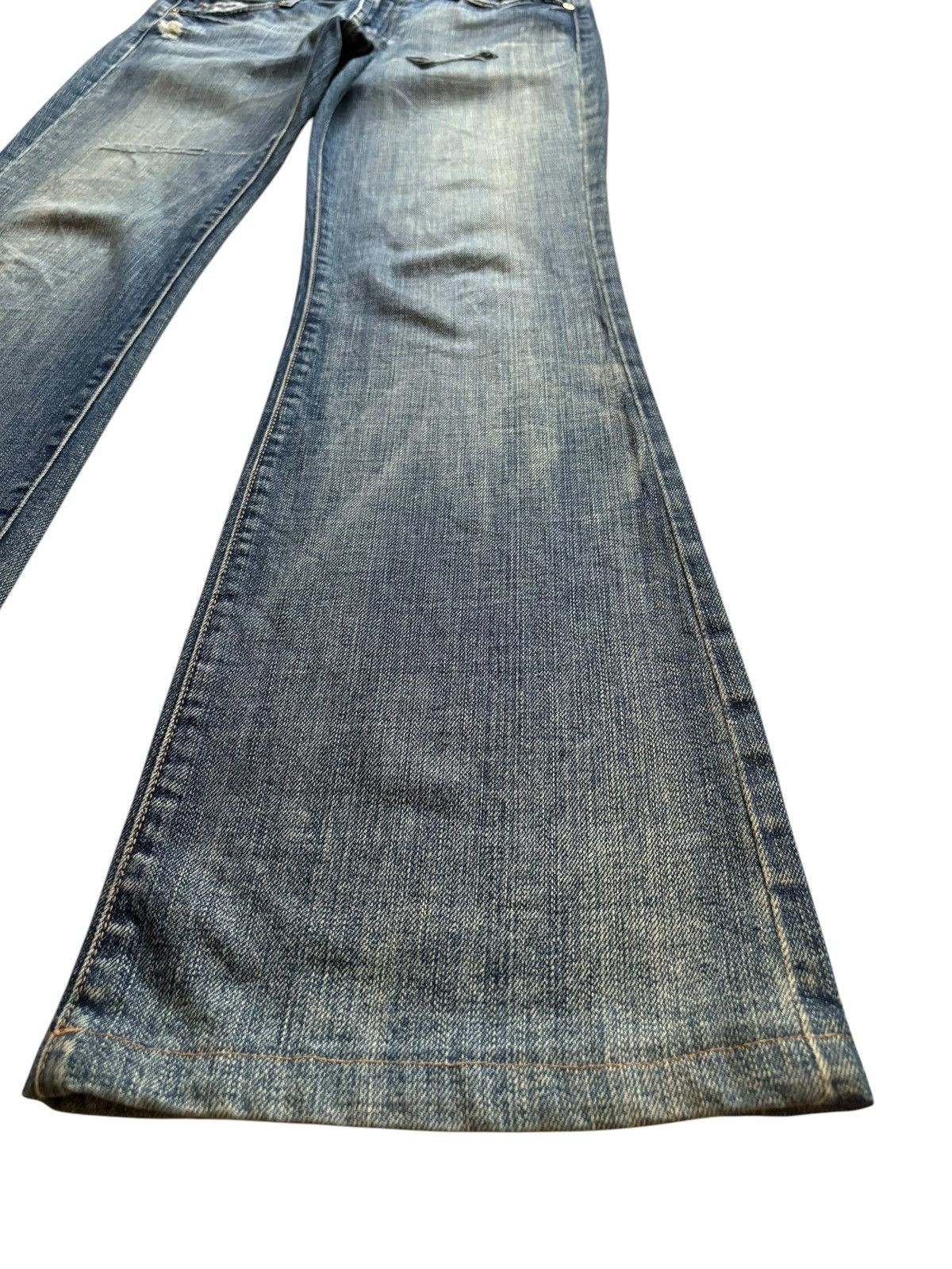 7 For All Mankind Vintage 7 For All Mankind Mud Wash Distressed Flare Jeans Size 32" / US 10 / IT 46 - 7 Thumbnail