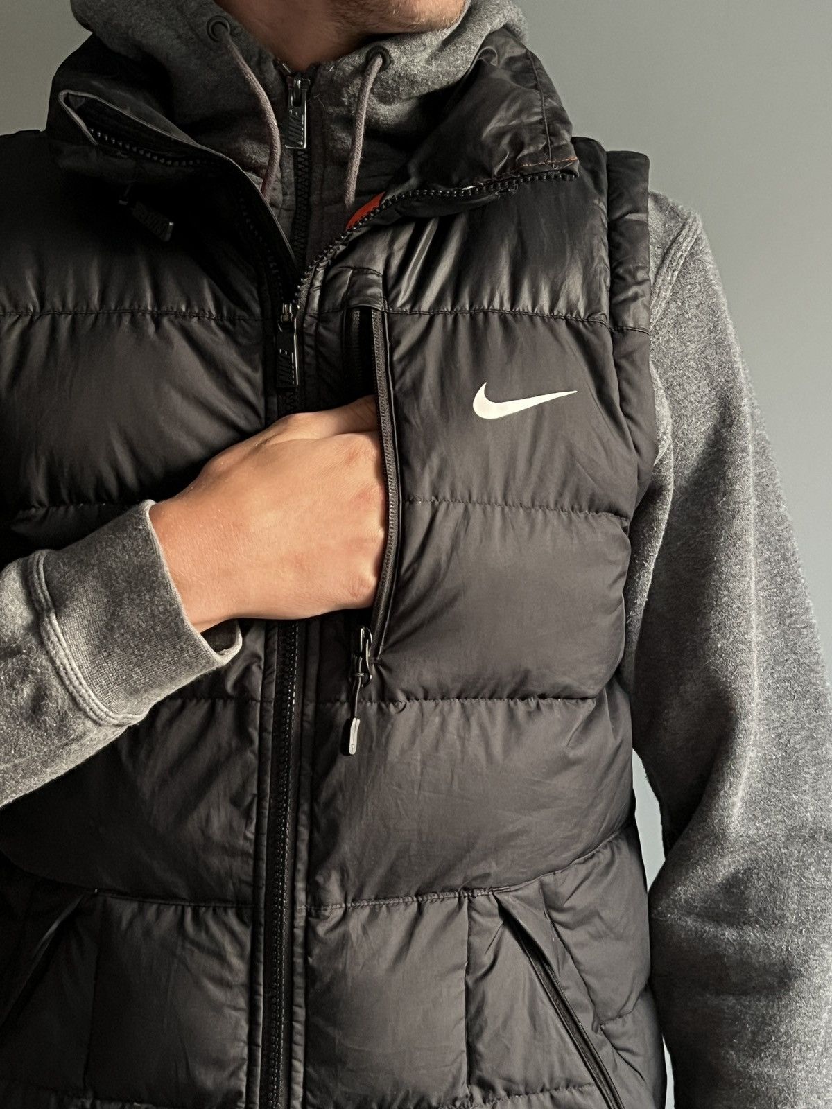 Nike Vintage Nike Drill Y2k Puffer Vest Size US M / EU 48-50 / 2 - 1 Thumbnail