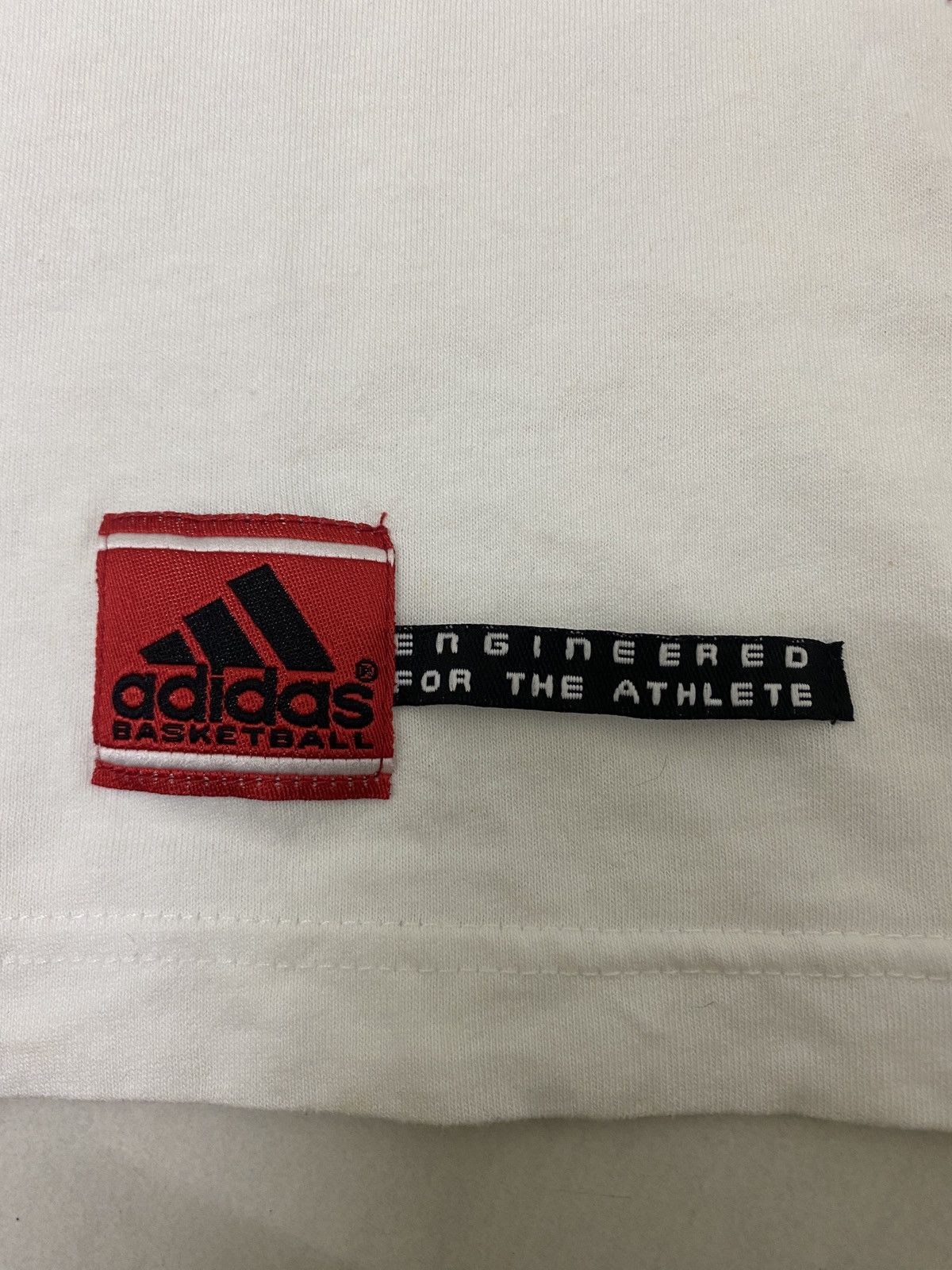 Adidas × Vintage VINTAGE 90s ADIDAS BASKETBALL T-SHIRT Size US L / EU 52-54 / 3 - 3 Thumbnail