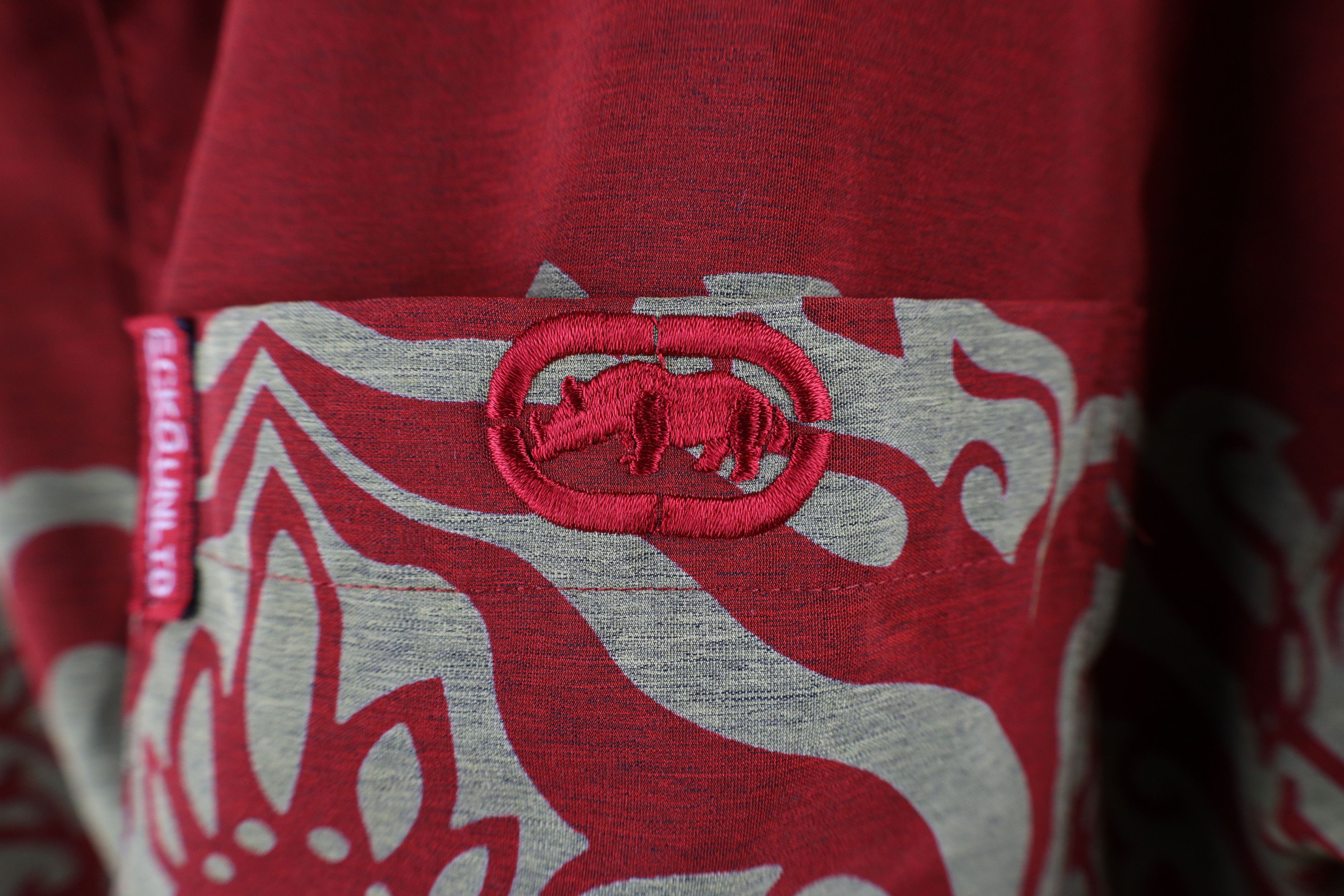 Marc Ecko × Vintage Vintage 90s Marc Ecko Tribal Scorpion Hawaiian Button Shirt Size US XL / EU 56 / 4 - 4 Thumbnail
