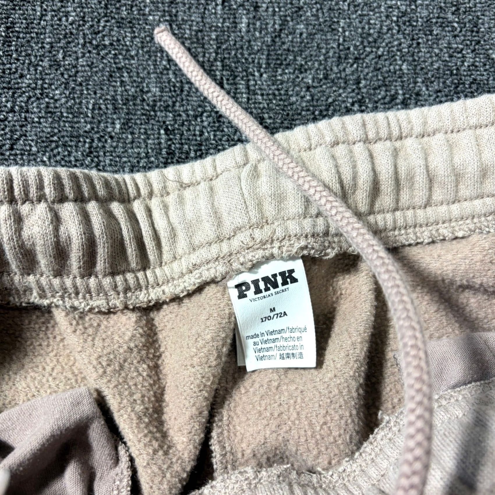 Victoria's Secret VINTAGE Victoria's Secret Pink Tan Beige Baggy Lounge Sweatpants M Women Blue Size 32" / US 10 / IT 46 - 3 Thumbnail