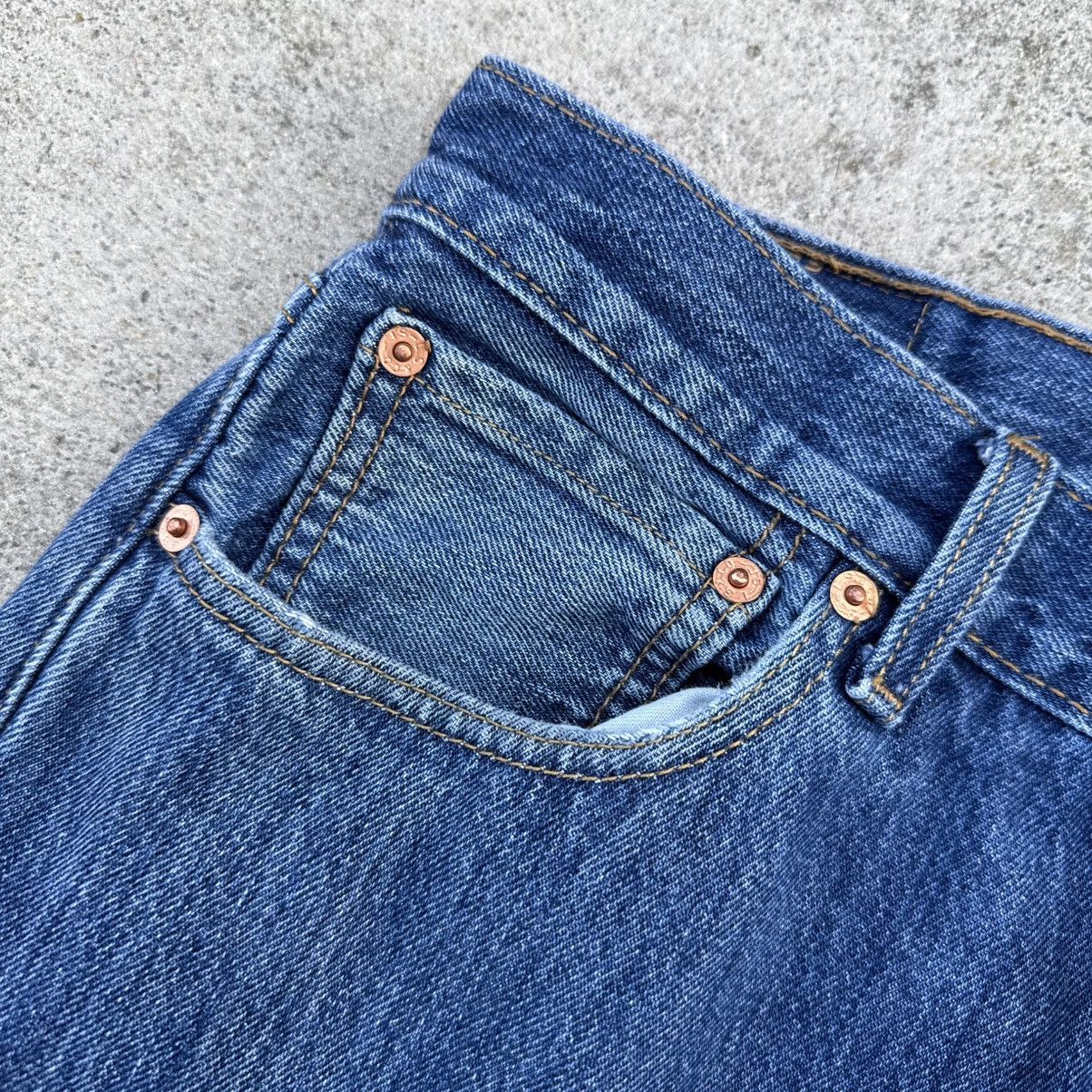 Levi's Levi’s 501 Jeans Blue Denim W34 L32 Size US 34 / EU 50 - 4 Thumbnail