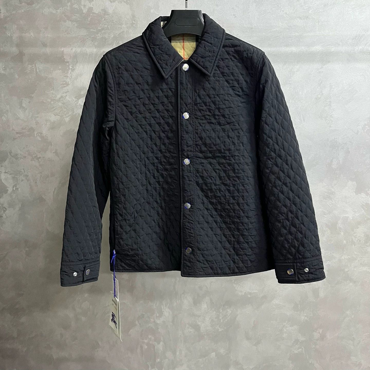 Burberry Burberry Latest Black Reversible Quilted Jacket Size US S / EU 44-46 / 1 - 1 Thumbnail