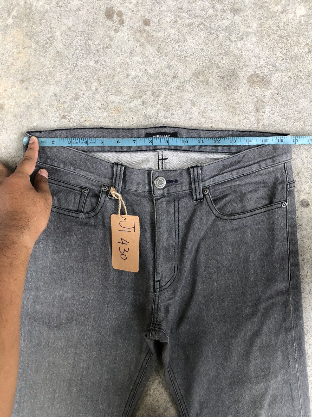 Burberry Burberry Black Label Distressed Slim Jeans Size US 33 - 22 Thumbnail