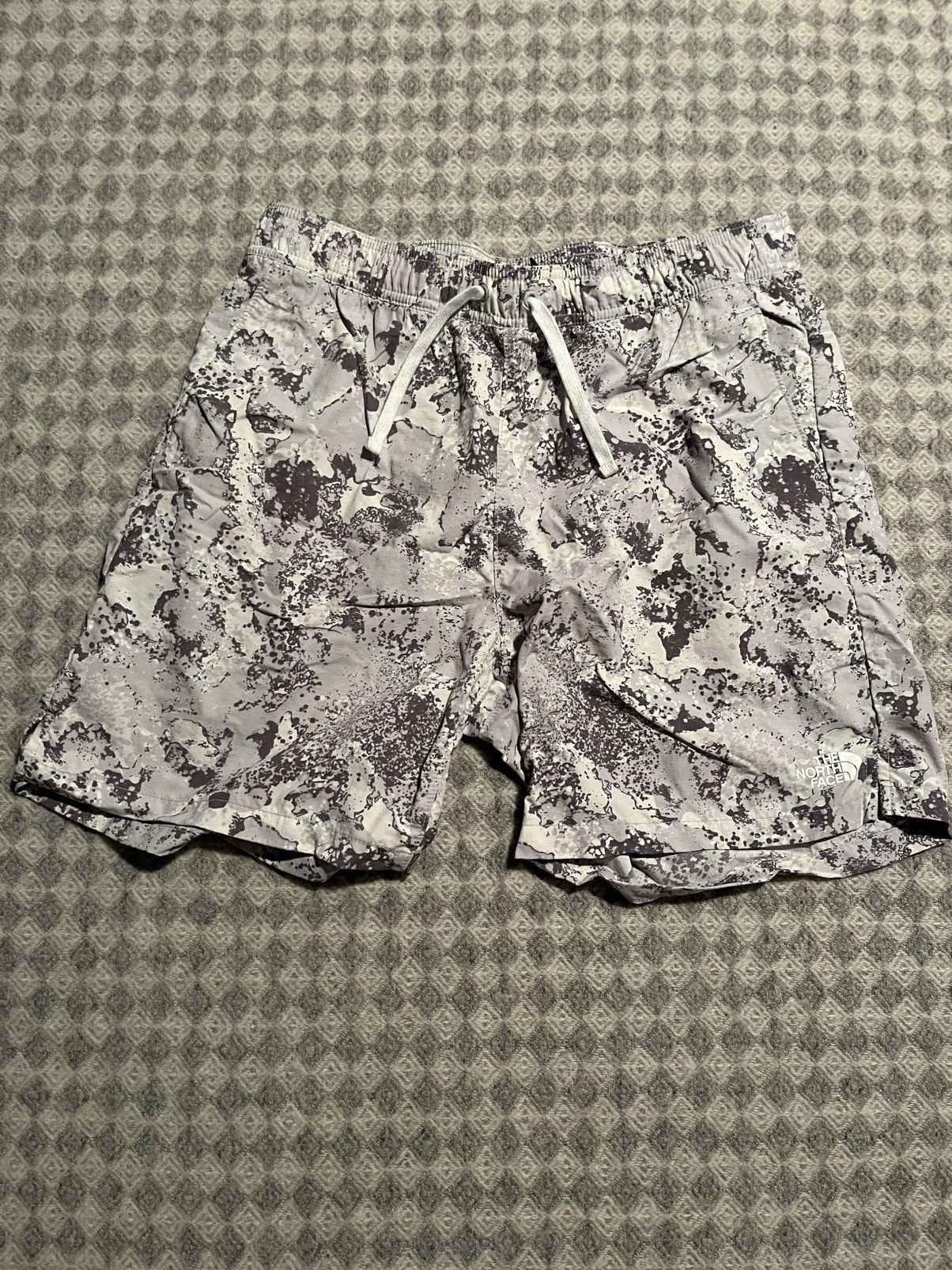 The North Face The North Face size L mens shorts swim/casual y2k retro vint Size US 32 / EU 48 - 1 Thumbnail
