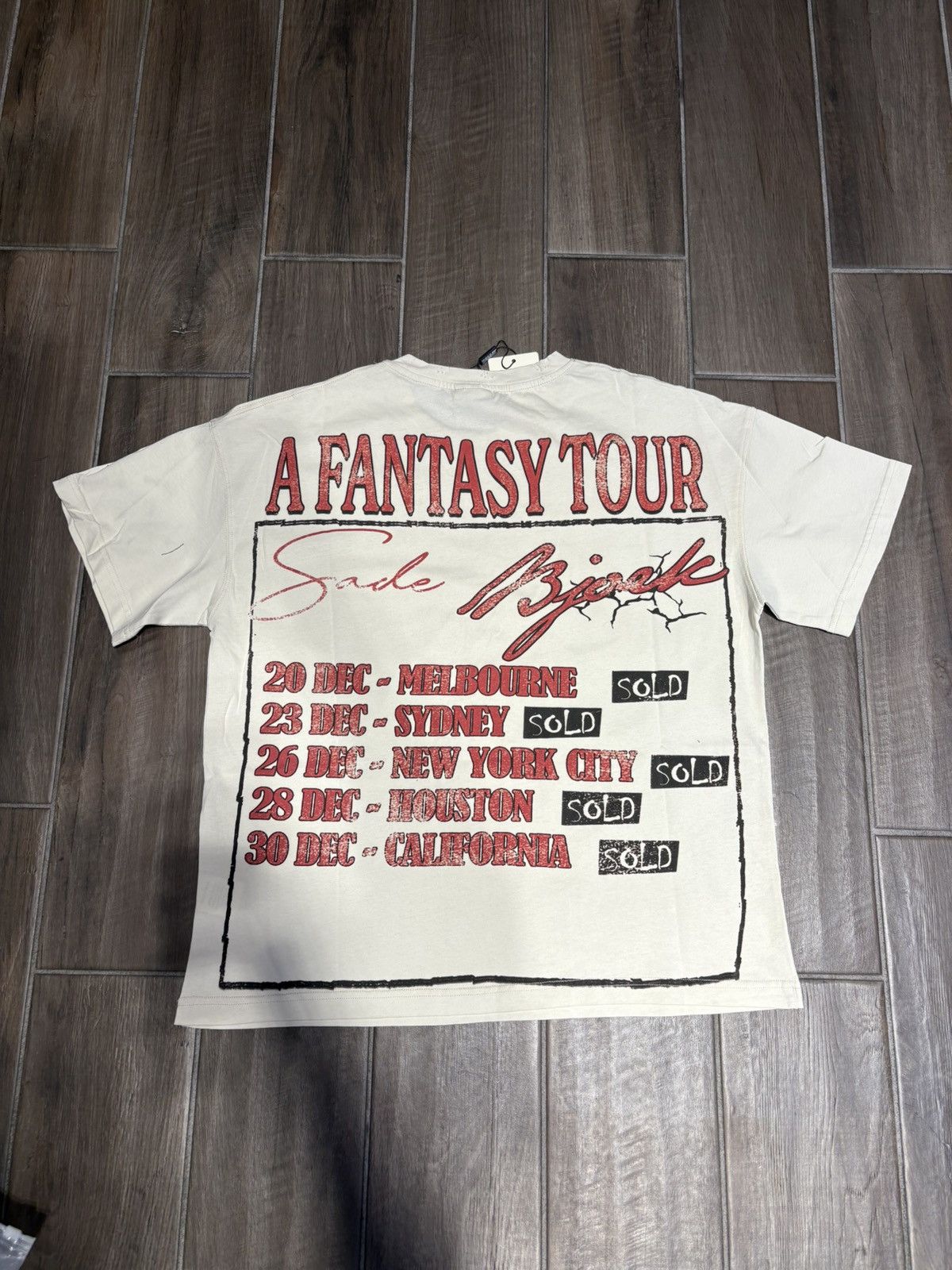Vale Vale Forever Fantasy Tee Cream Size US L / EU 52-54 / 3 - 2 Thumbnail