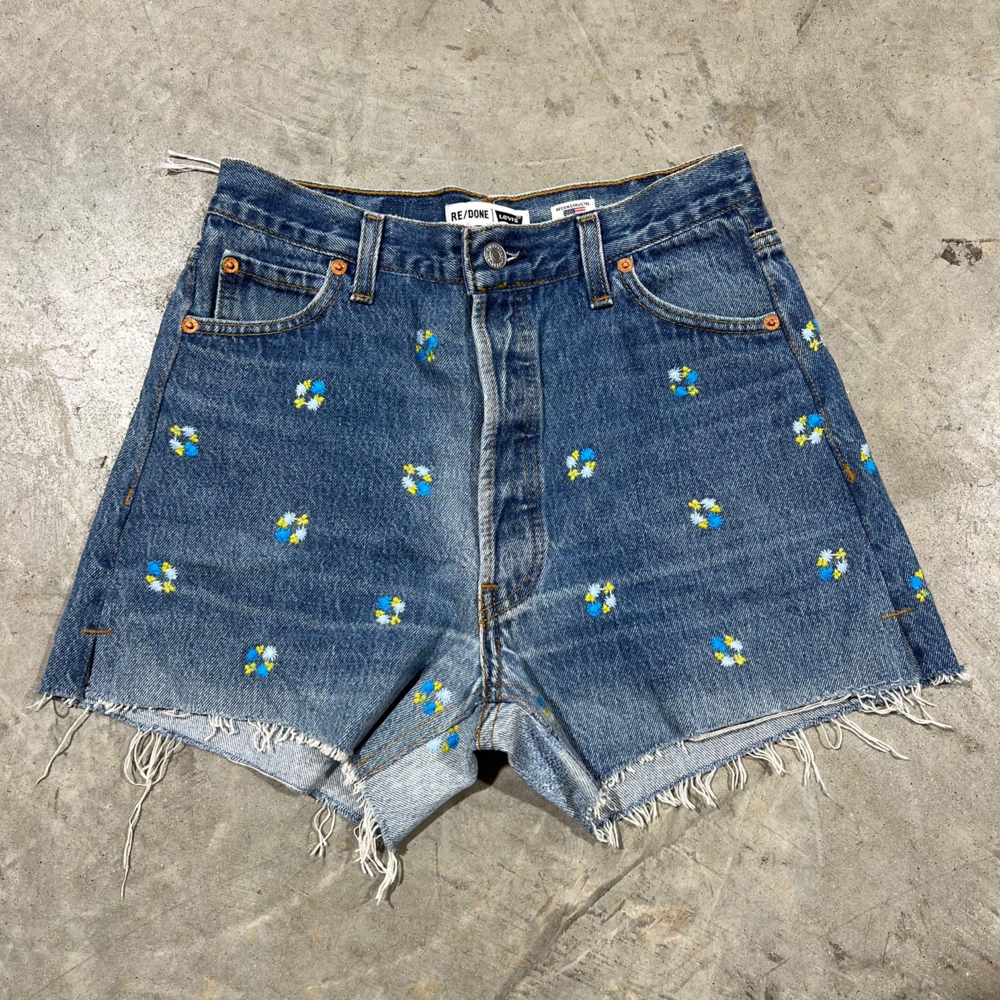 Levi's × RE/DONE NWT RE/DONE x LEVI'S FLORAL SHORTS SZ 25 Size 25" / US 0 / IT 36 - 2 Thumbnail