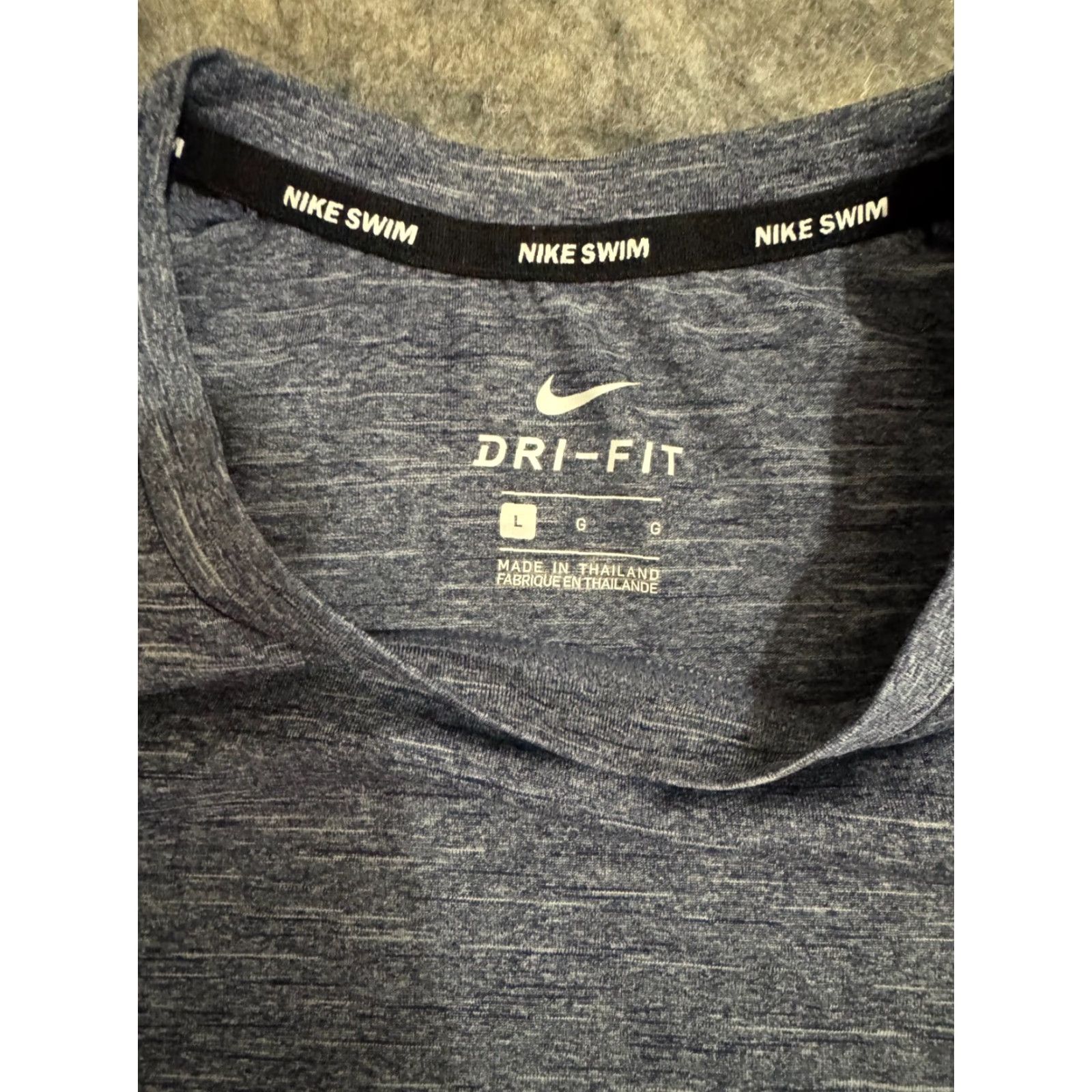 Nike Nike Dri-Fit Mini Swoosh UPF40+ Grey Heather T-Shirt Men’s Large Swim Wear Size US L / EU 52-54 / 3 - 2 Thumbnail