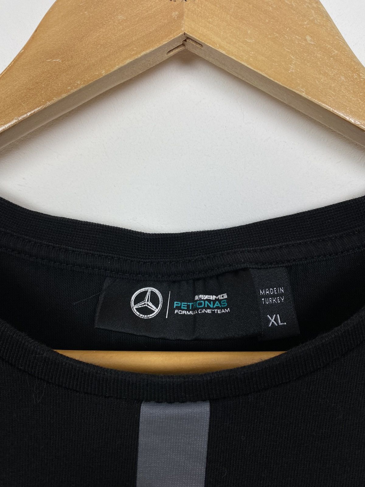 Mercedes-Benz Mercedes AMG Petronas F1 T-Shirt Short Sleeve Size XL Black Size US XL / EU 56 / 4 - 5 Thumbnail