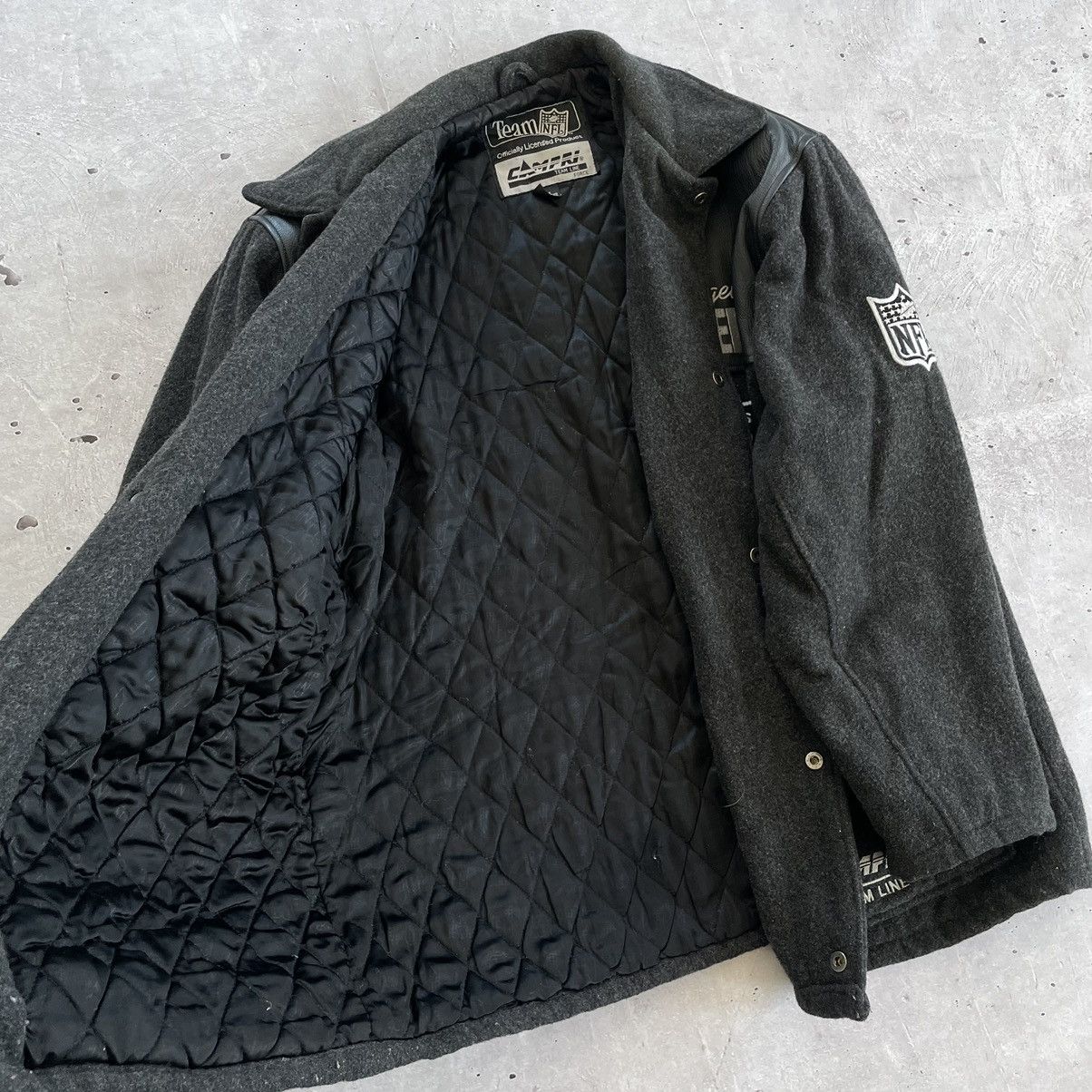 NFL × NHL × Vintage 🔥Very Rare 90’s RAIDERS Leather and wool Jacket rap style Size US L / EU 52-54 / 3 - 6 Thumbnail