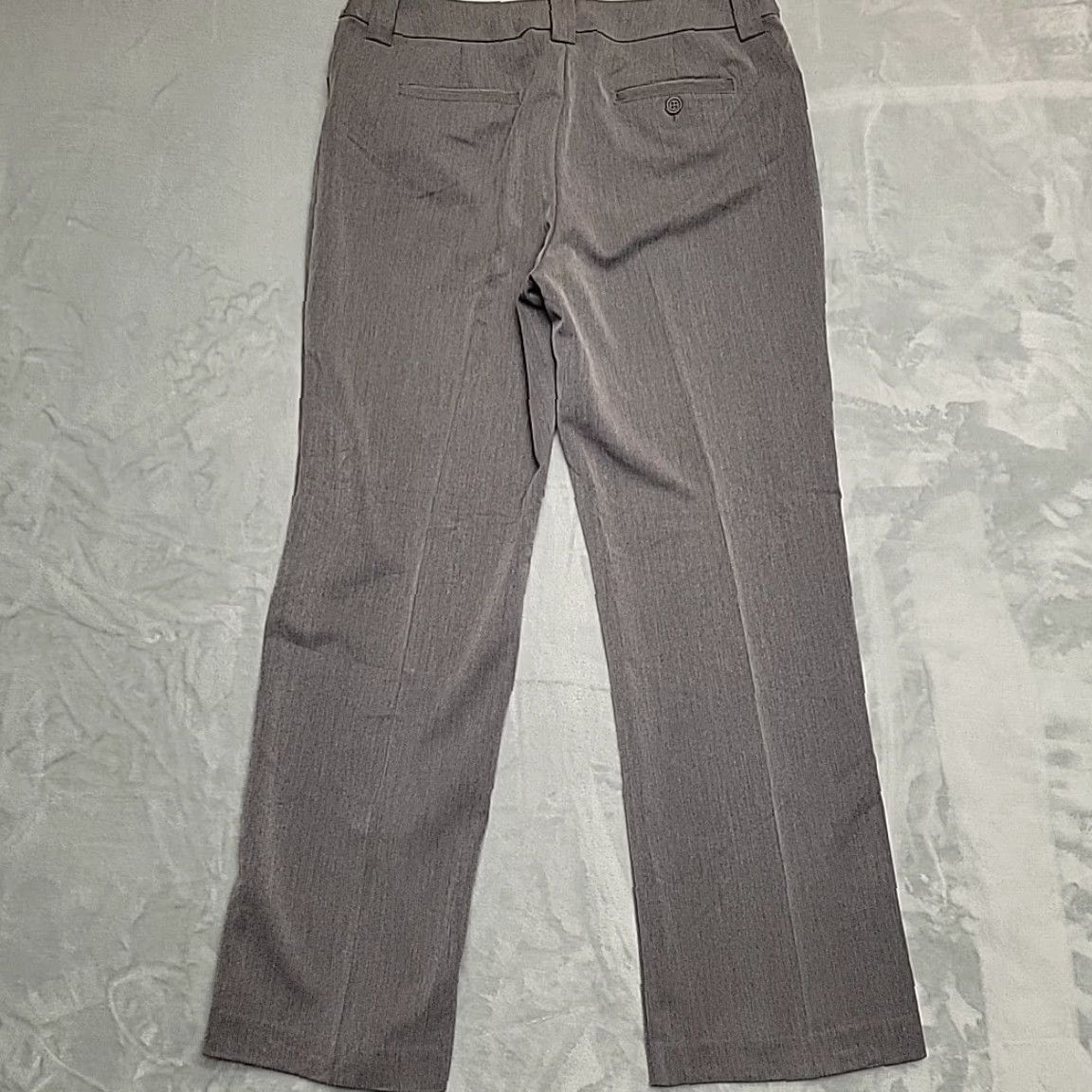 Jones New York Jones New York Signature Pants Womens 14 Gray Stretch Dress Career Modern NEW Pants Womens 14 Gray Stretch Dress Career Modern NEW Size 36" / US 14 / IT 50 - 7 Thumbnail