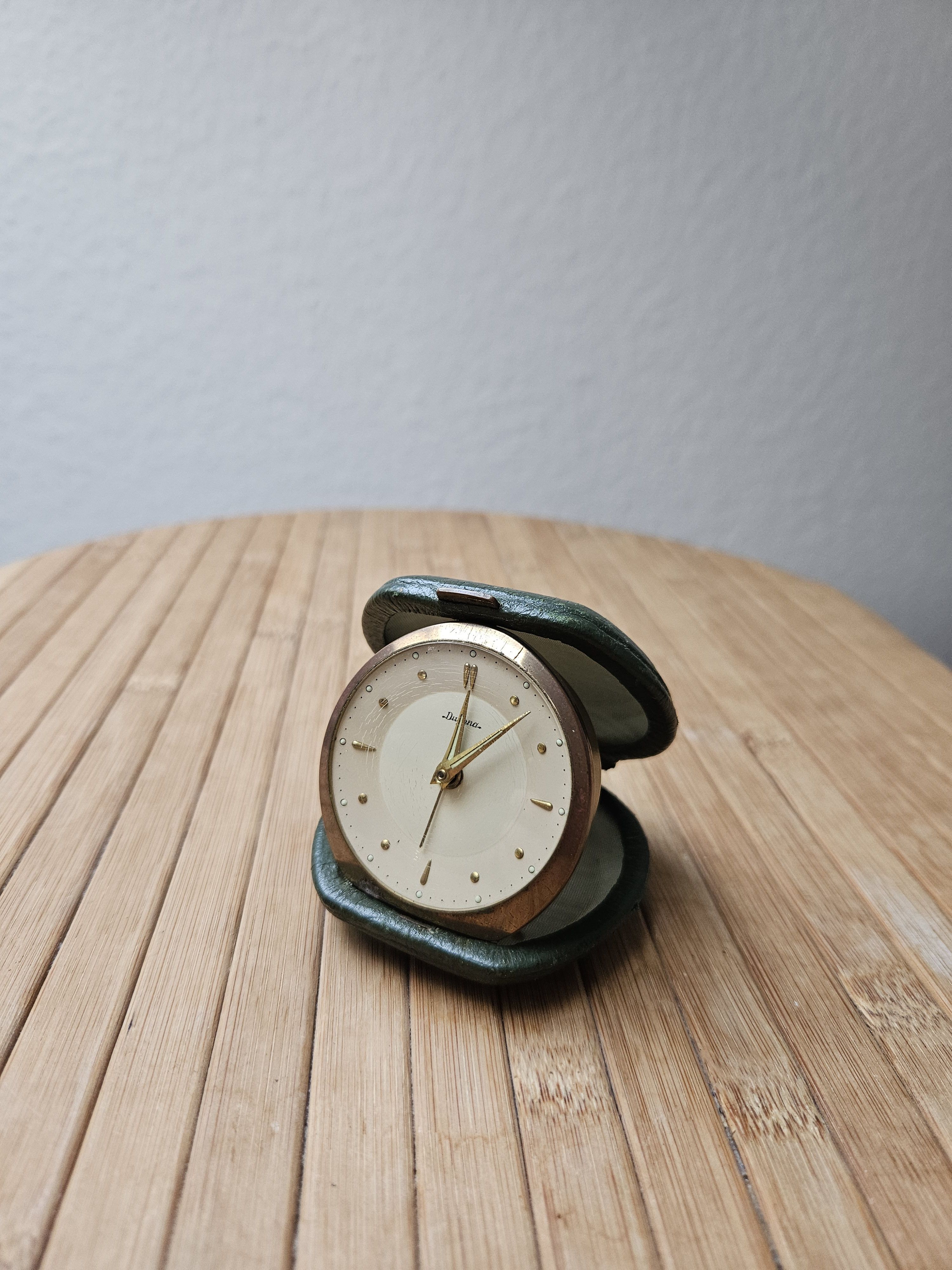 Vintage Vintage Dugena Case ostrich leather Clock travel Size ONE SIZE - 1 Thumbnail