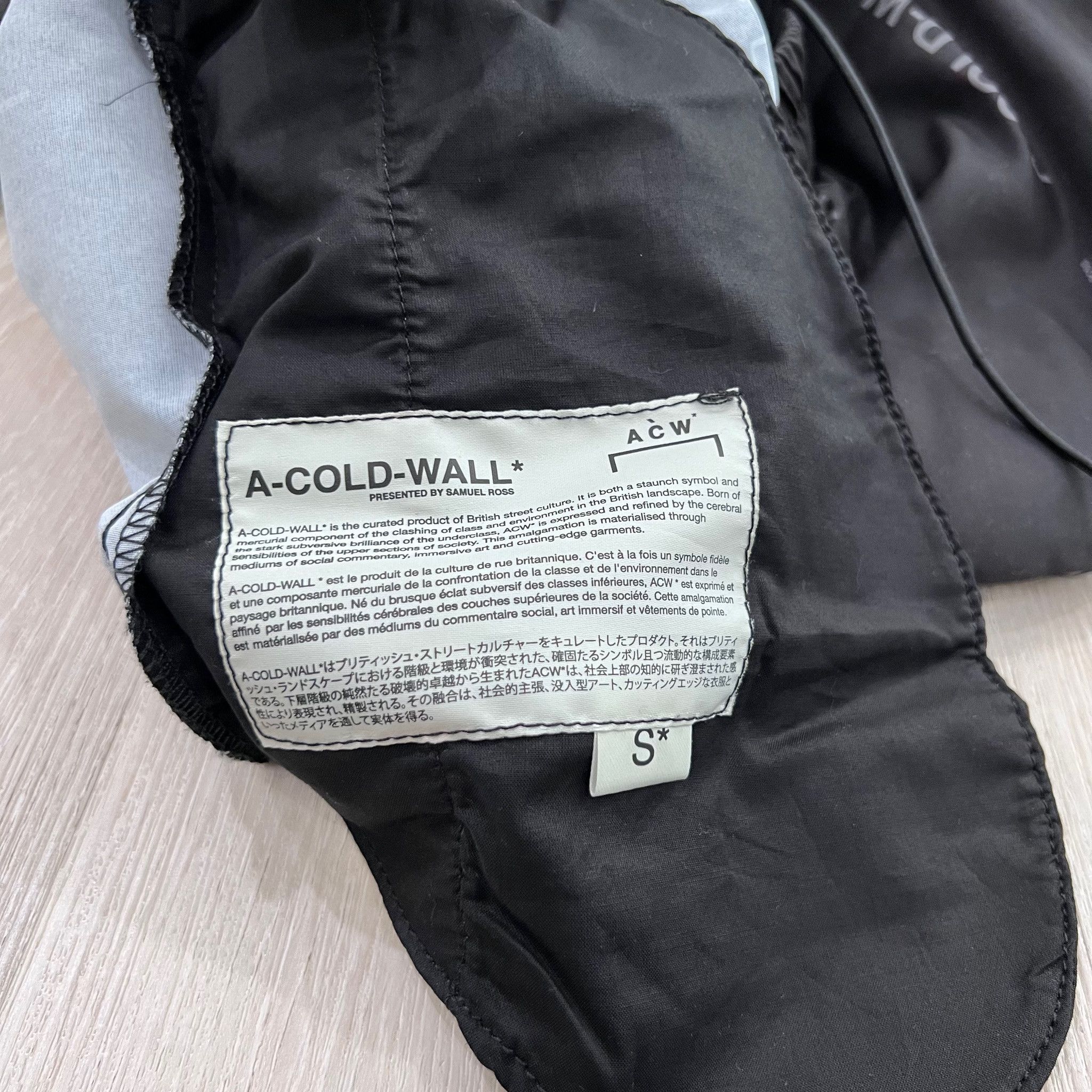 A-COLD-WALL* A-Cold-Wall* Black All-Over Logo Prints Nylon Jogger Pants Size US 30 / EU 46 - 8 Thumbnail