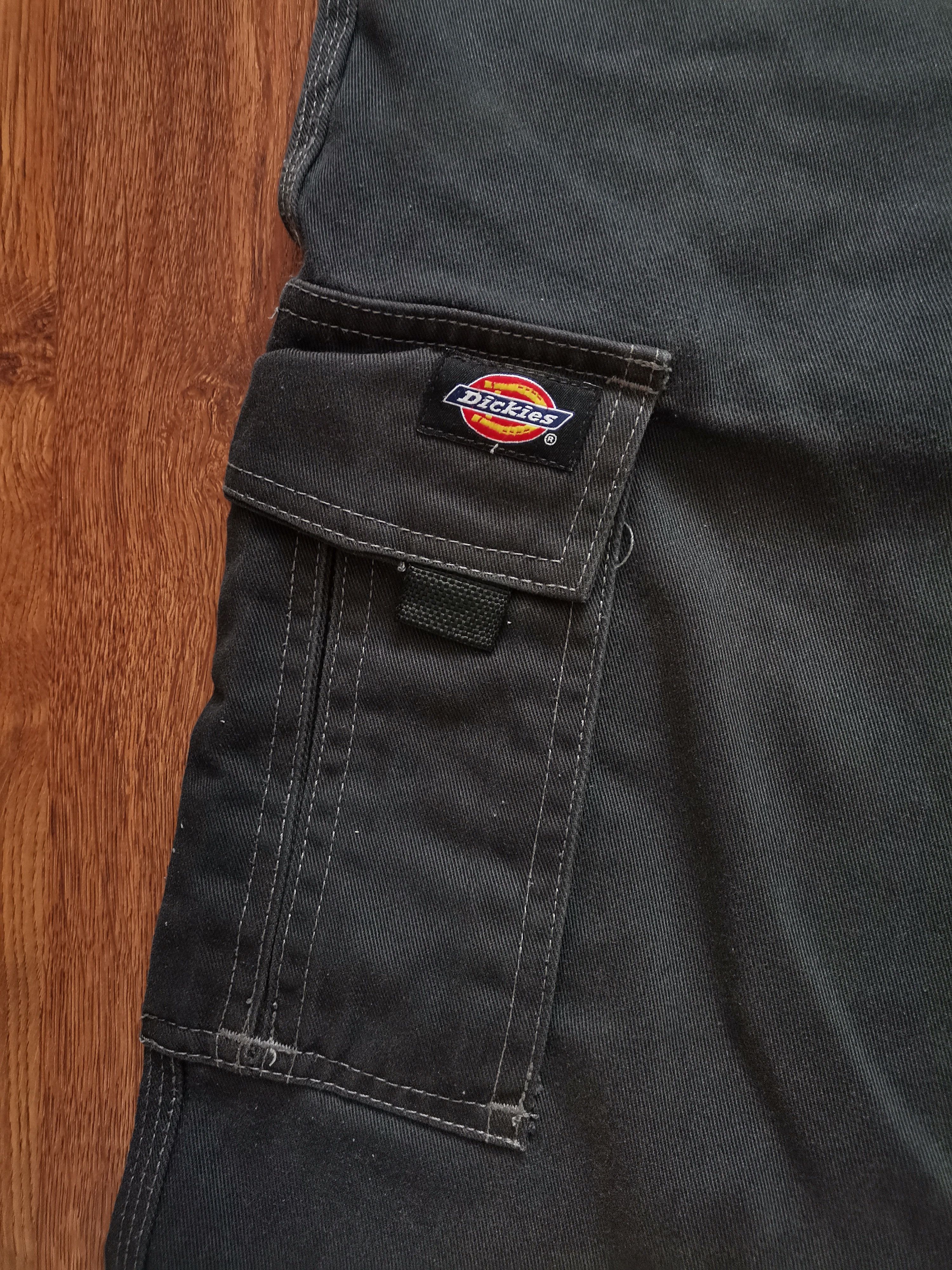 Dickies Vintage Dickies Cargo Shorts Size US 36 / EU 52 - 2 Thumbnail
