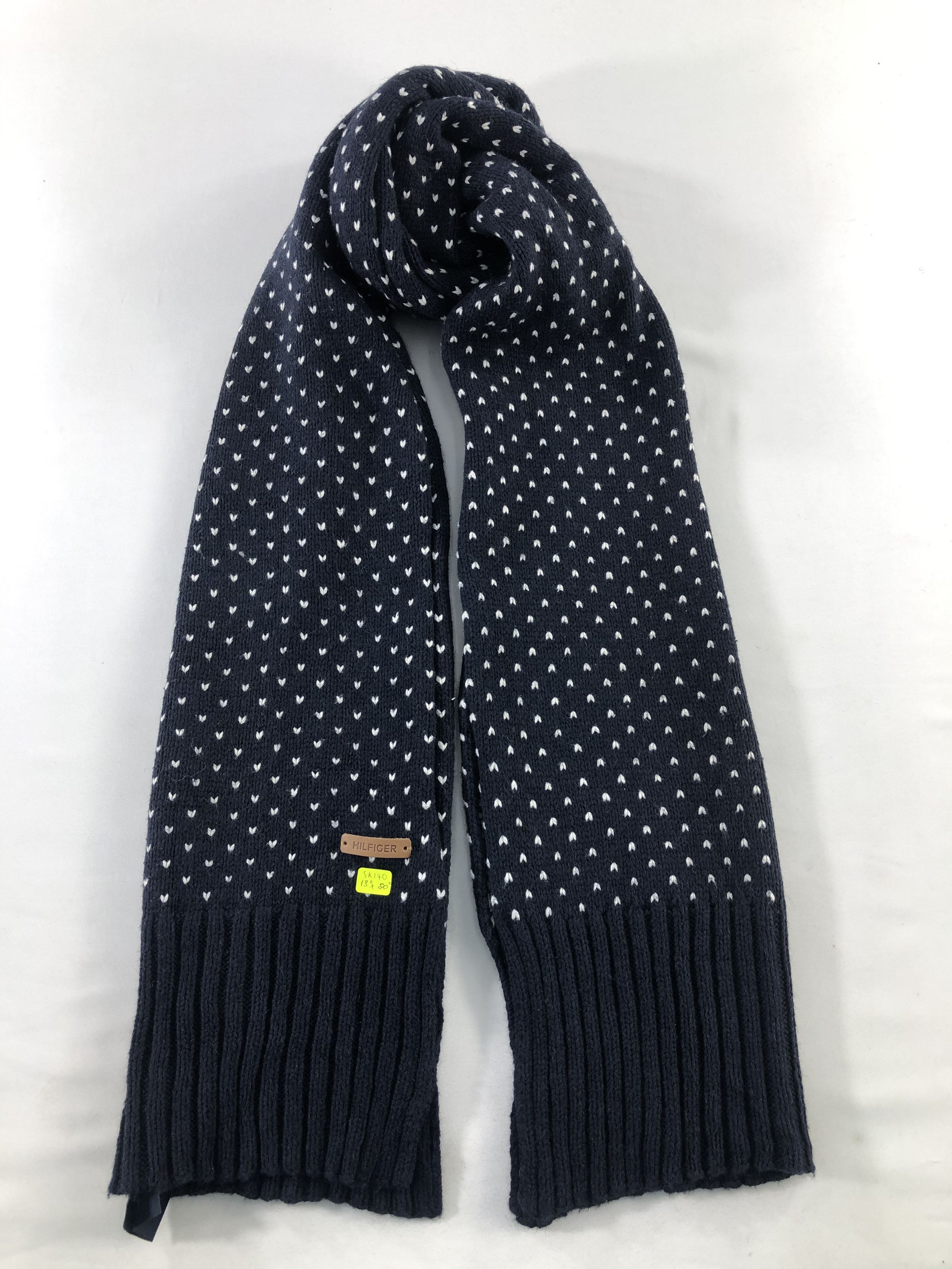 Tommy Hilfiger Tommy Hilfiger Scarf / Muffler / Neckwear Size ONE SIZE - 1 Thumbnail
