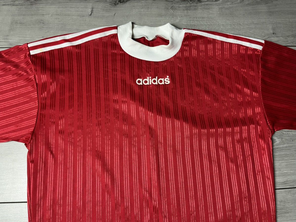 Adidas Vintage Adidas football soccer jersey striped size XLarge Size US XL / EU 56 / 4 - 3 Thumbnail