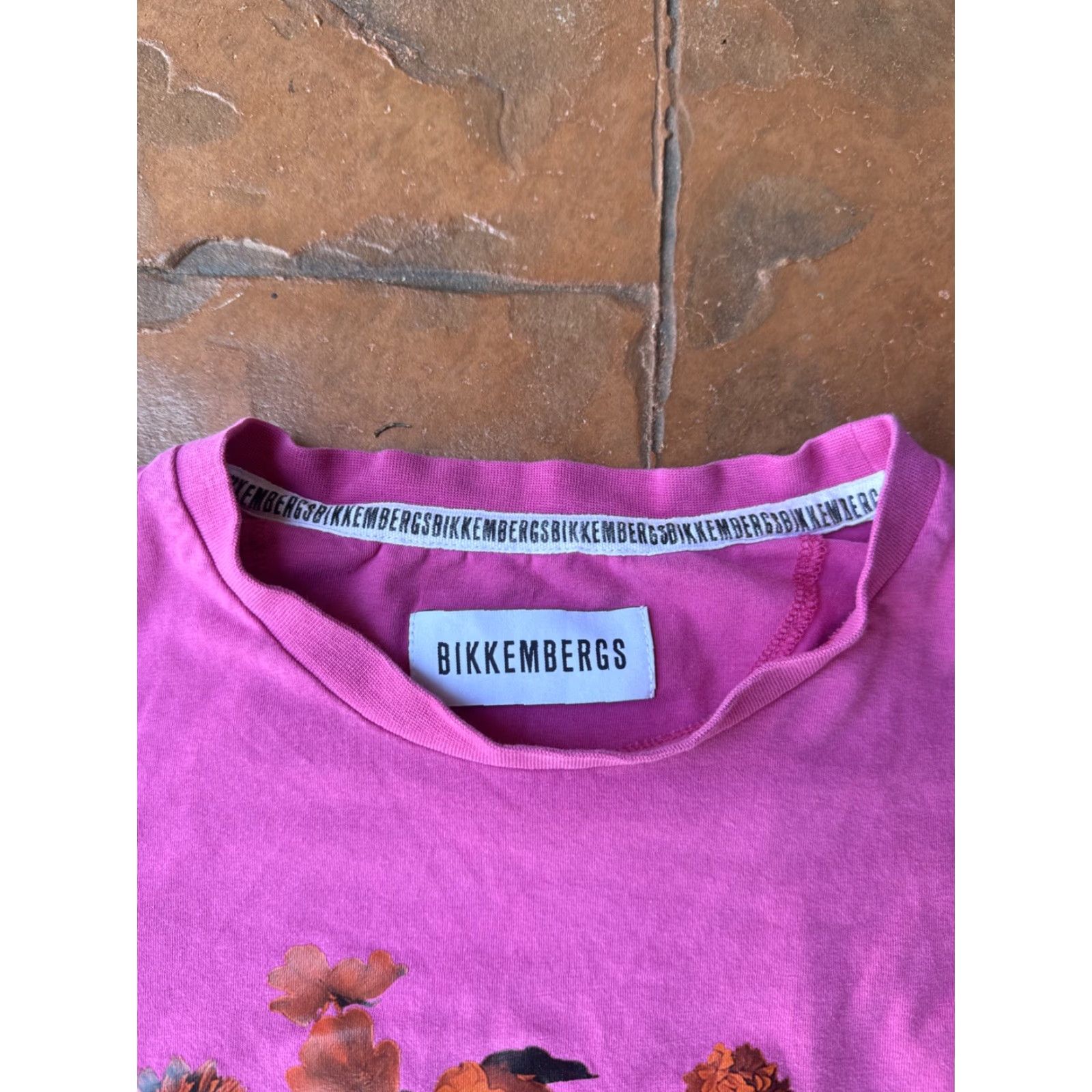 Vintage Bikkembergs Roses Long Sleeve Shirt Women’s S/M Pink Shirt Women’s S/M Pink Roses Logo Jersey Casual Size S / US 4 / IT 40 - 2 Thumbnail