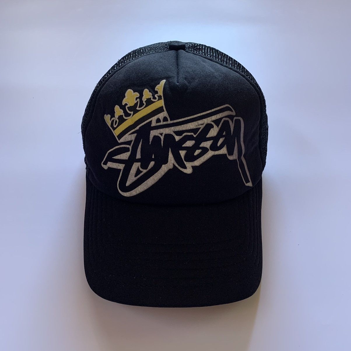 Stussy × Vintage Vintage Stussy Graffiti Trucker Cap Size ONE SIZE - 1 Thumbnail