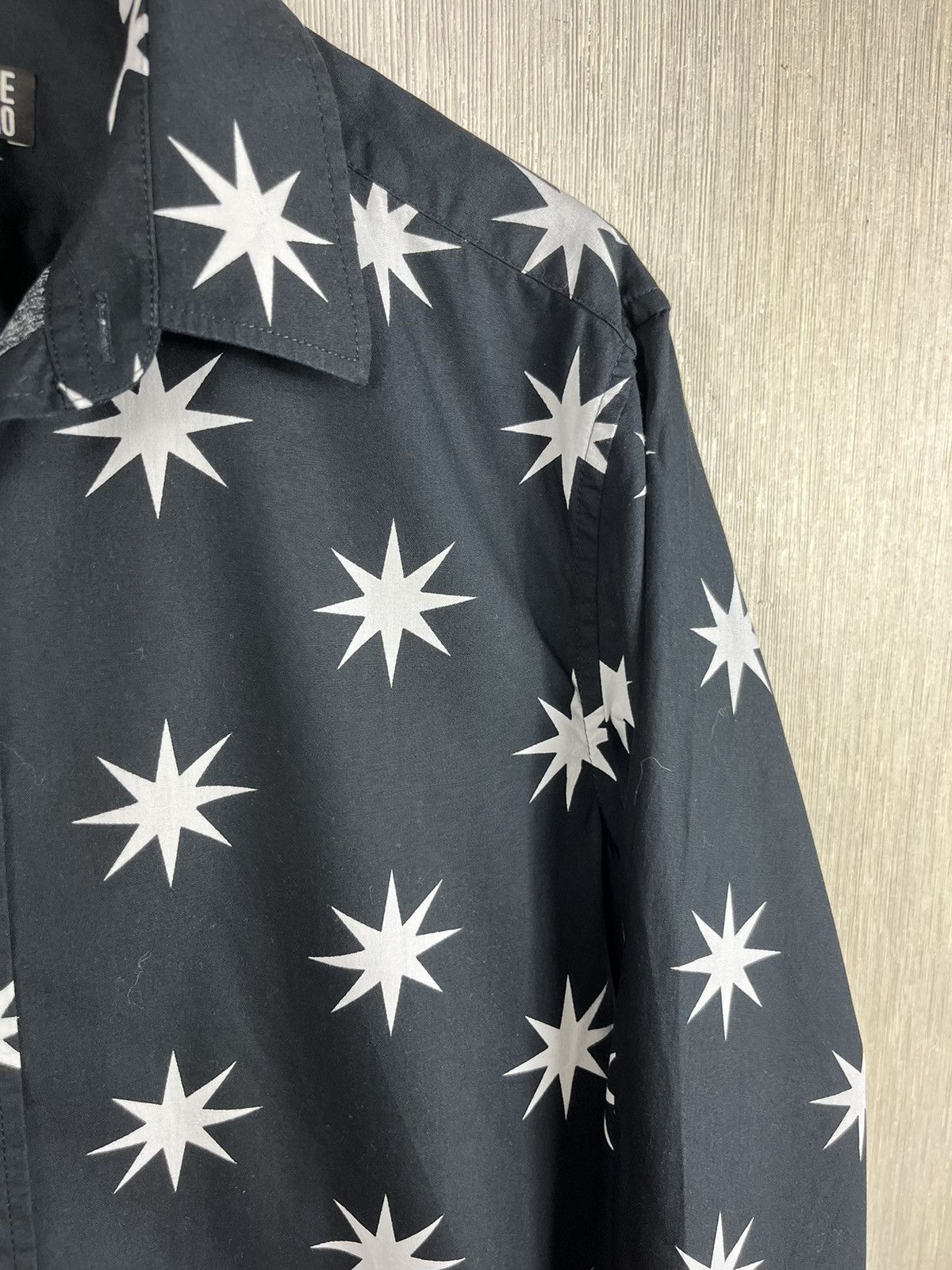 Designer × Moschino Love Moschino white stars monogram art shirt Size US S / EU 44-46 / 1 - 8 Thumbnail