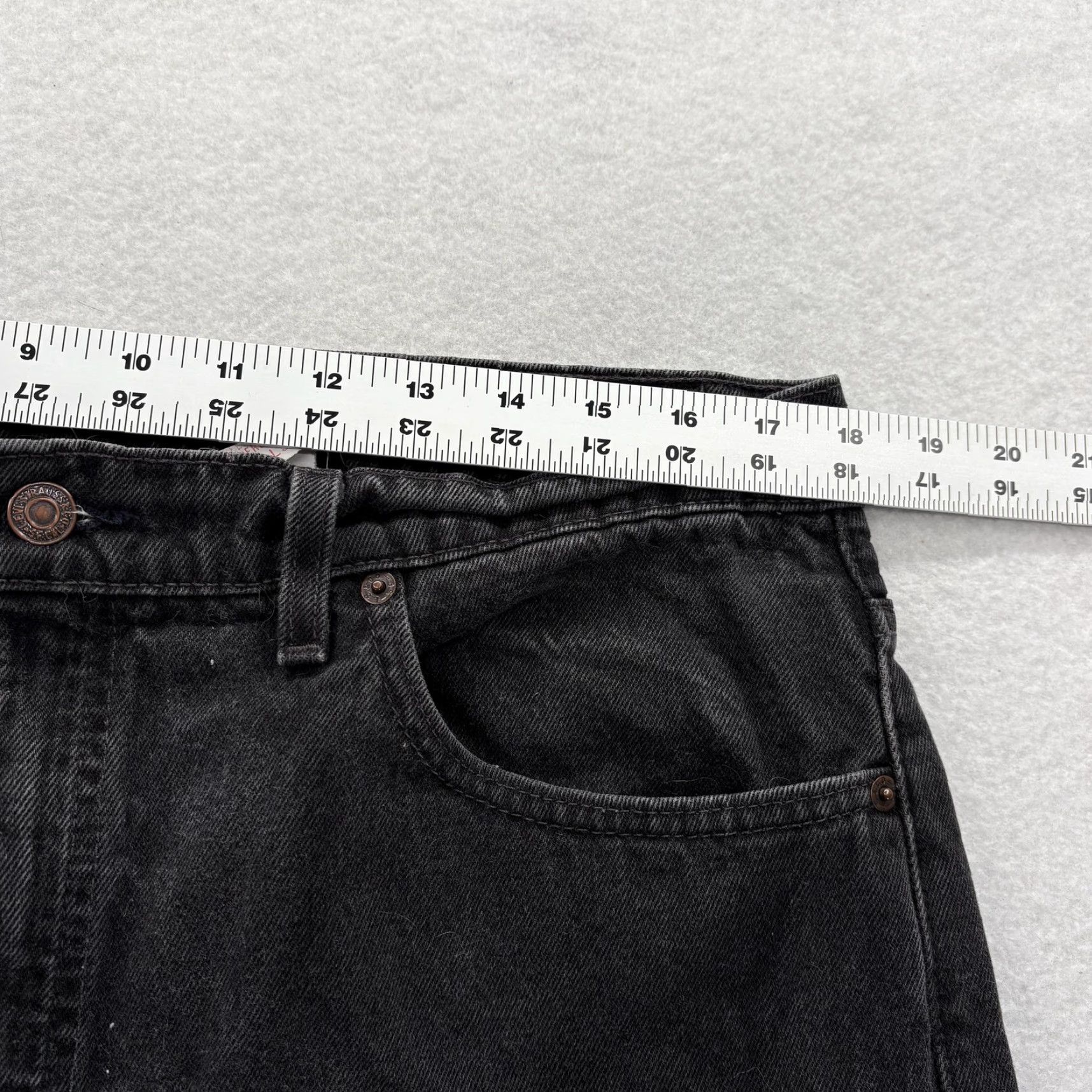 Levi's VINTAGE Levi's 550 Jeans Mens 38x32 Black Tapered Leg Denim USA 90s Size US 38 / EU 54 - 6 Thumbnail