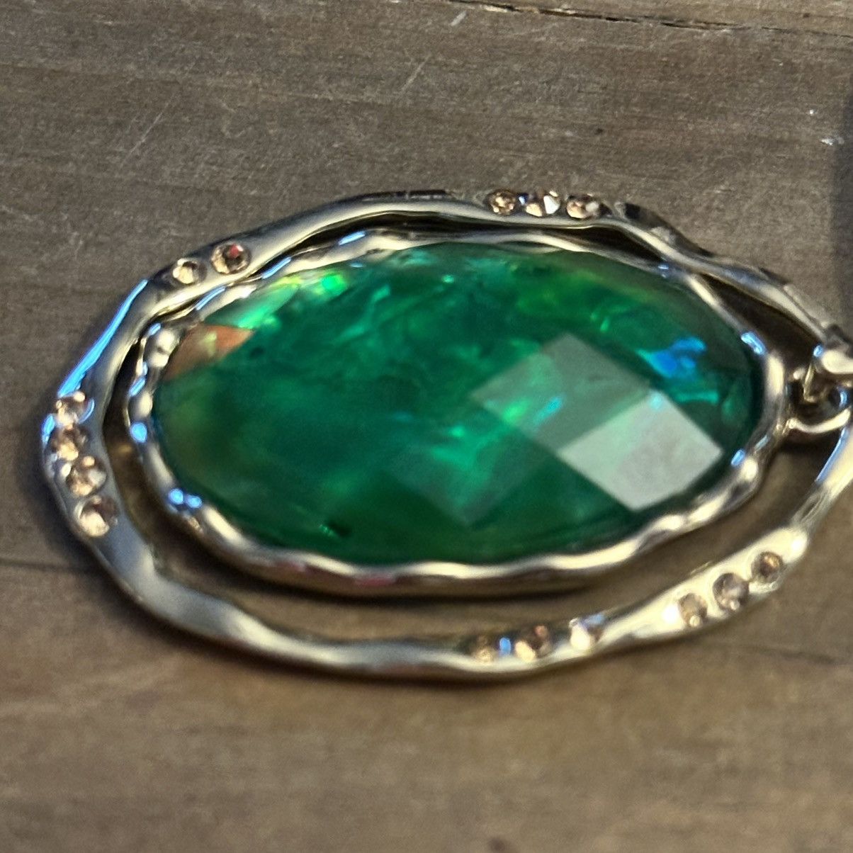 Jones New York Jones New York gold tone green abalone pendant necklace Size ONE SIZE - 6 Thumbnail