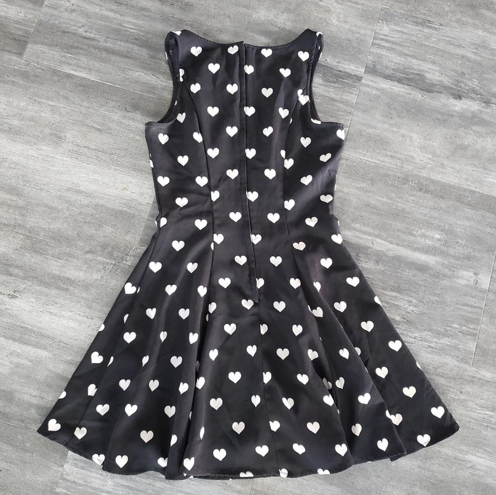 Divided Black White Heart Detailed Divided Mini Size S / US 4 / IT 40 - 2 Thumbnail