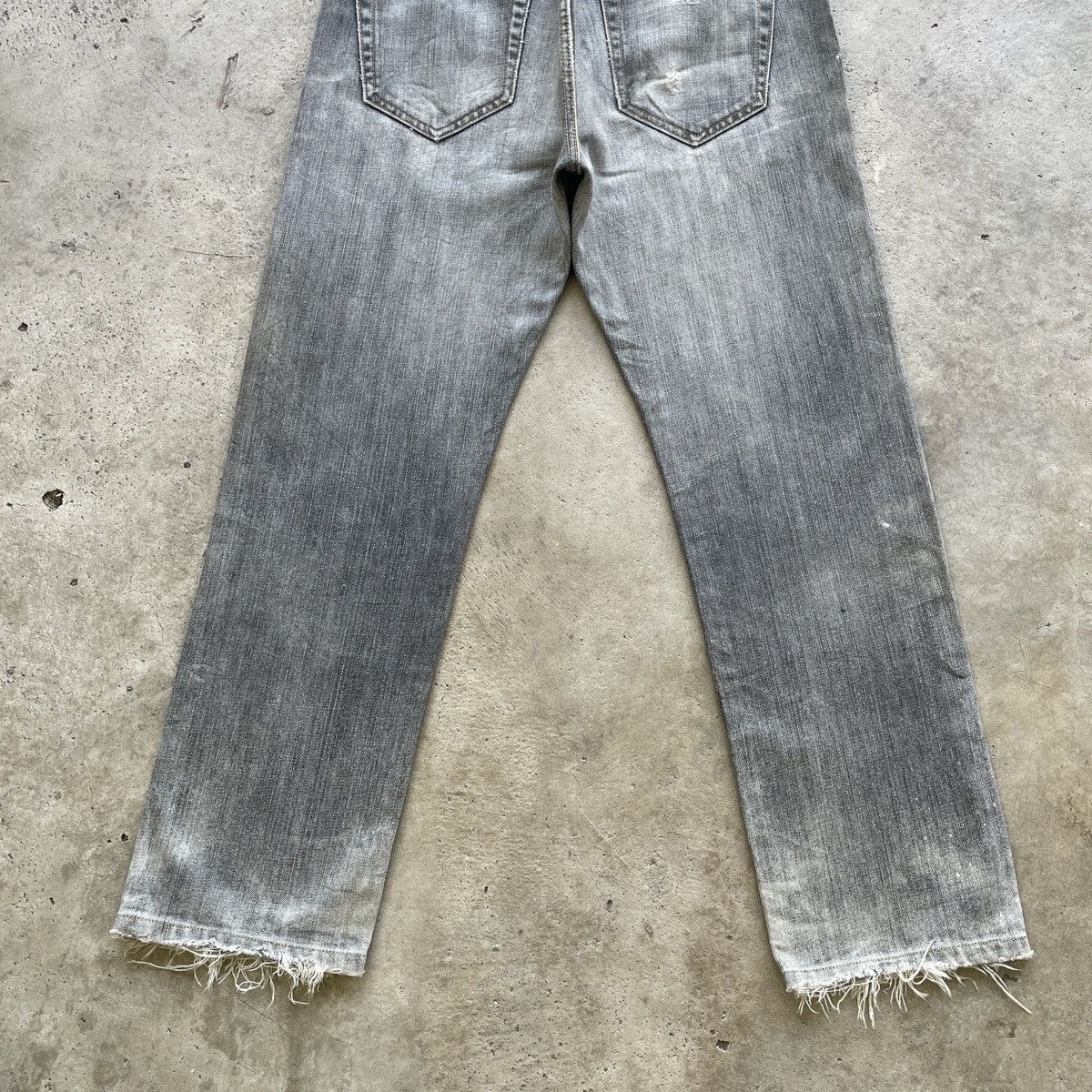 Japanese Brand W31 Vintage Japanese Faded Black Distressed Jeans Pants Size US 31 - 10 Thumbnail