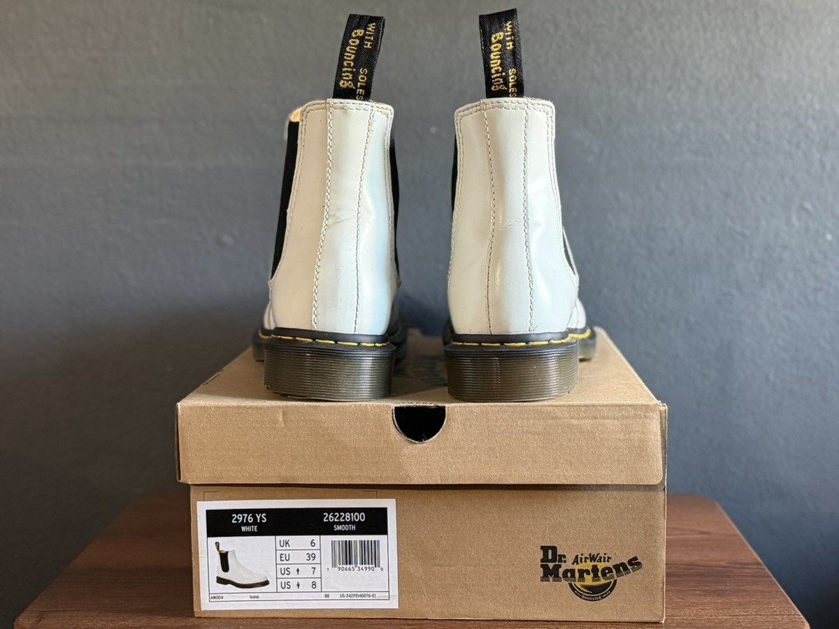 Dr. Martens Dr. Martens Chelsea Boots – White, Size 8W Size US 8 / IT 38 - 6 Thumbnail