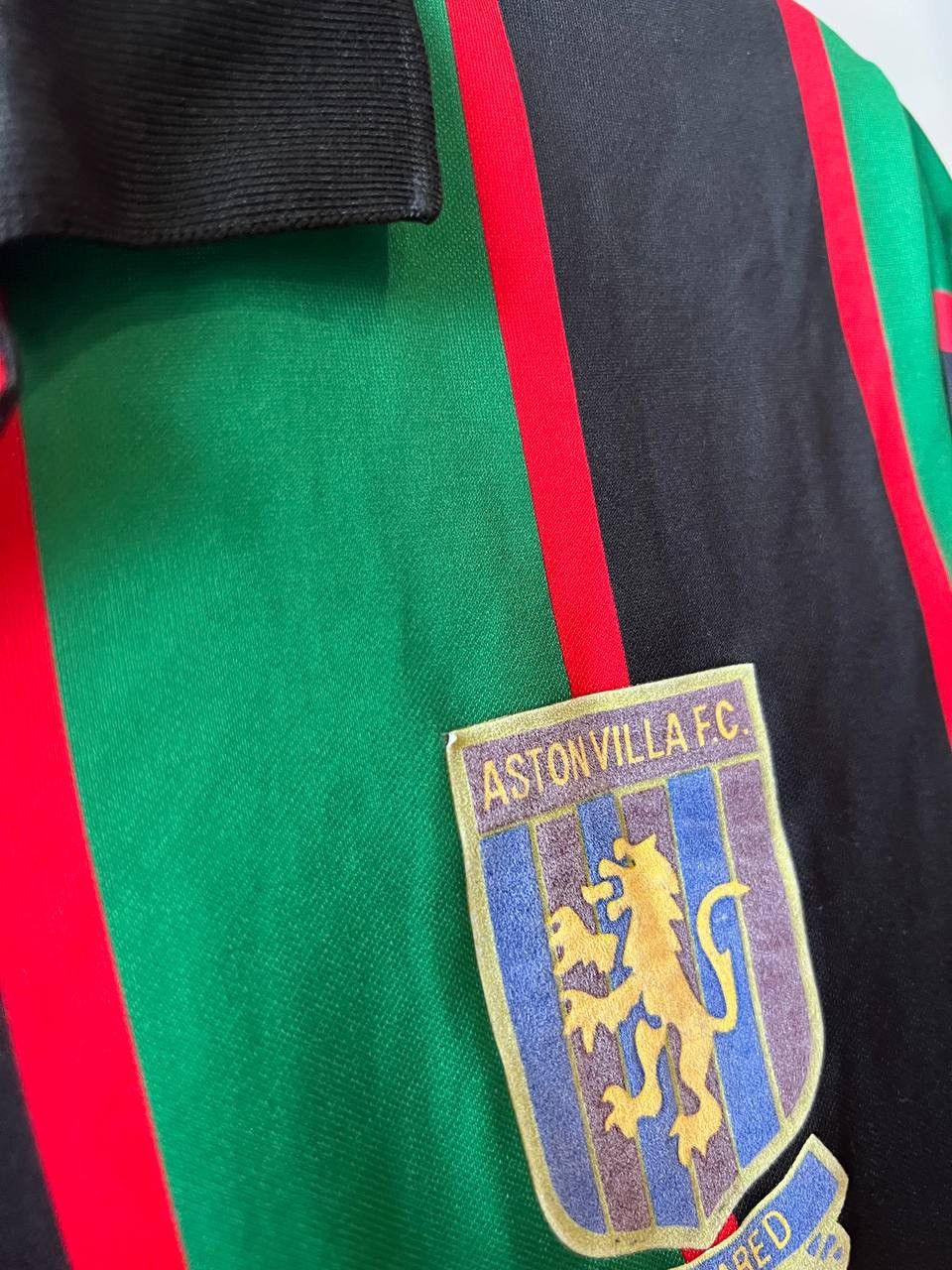 Vintage 1994 ASTON VILLA RETRO REMAKE AWAY SOCCER JERSEY SHIRT SZ L Size US L / EU 52-54 / 3 - 8 Thumbnail