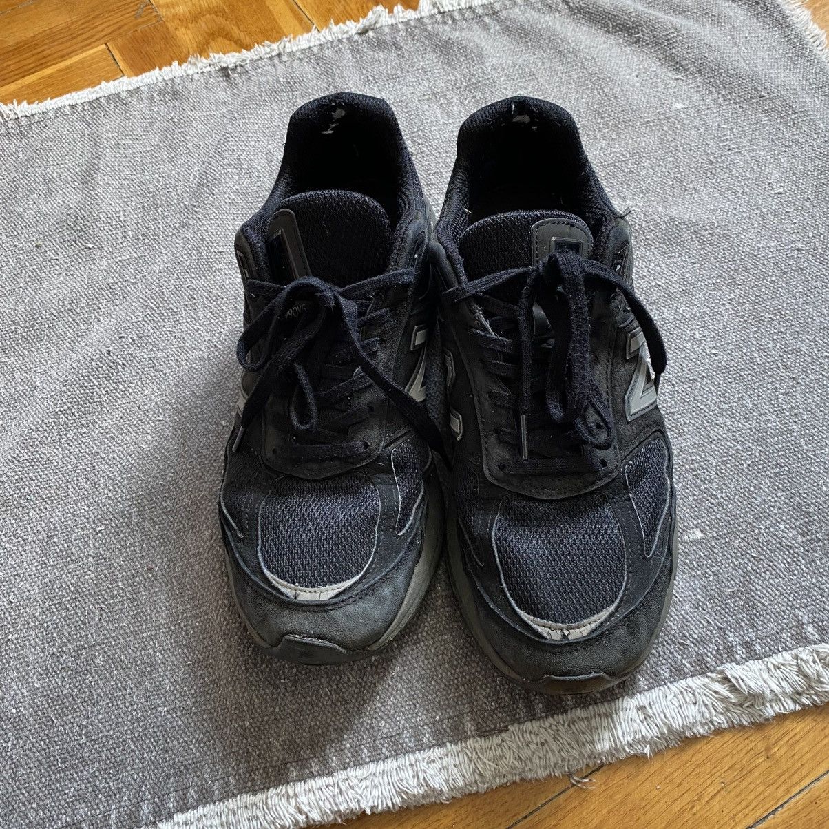 New Balance NEW BALANCE 990 V5 USA BLACK SNEAKERS Size US 10 / EU 43 - 3 Thumbnail