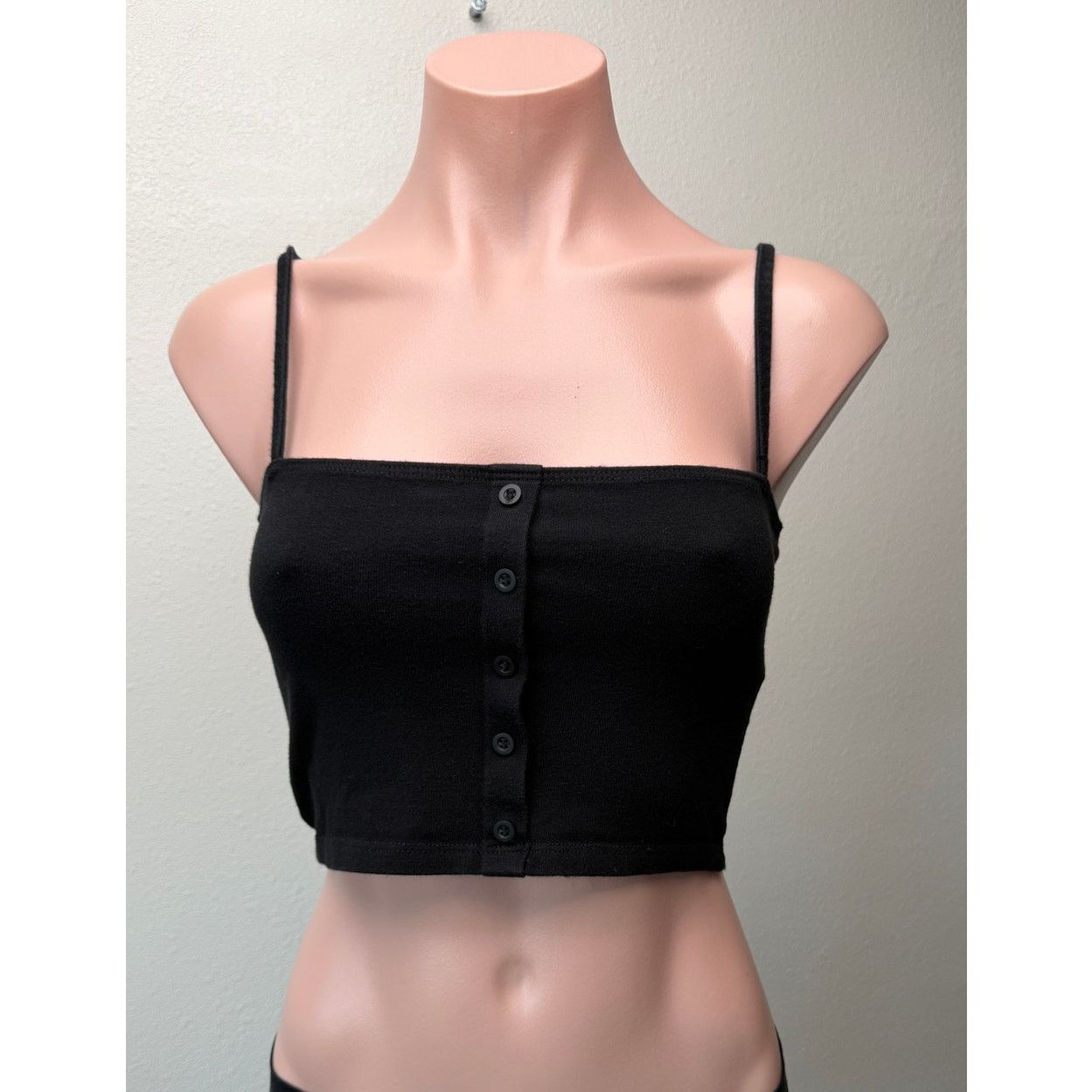 Brandy Melville Brandy Melville Black Button Crop Tank Womens XS Size XS / US 0-2 / IT 36-38 - 1 Thumbnail