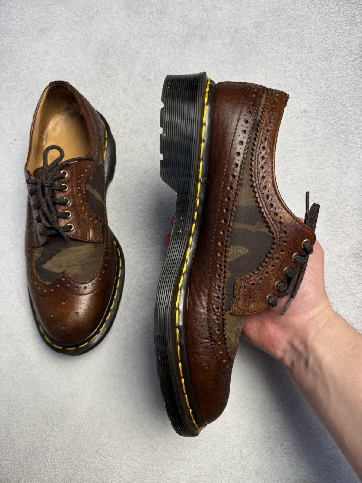 Dr. Martens Dr. Martens Doc Made in England 3989 Camo Leather Brogue US8 Size US 8 / EU 41 - 10 Thumbnail