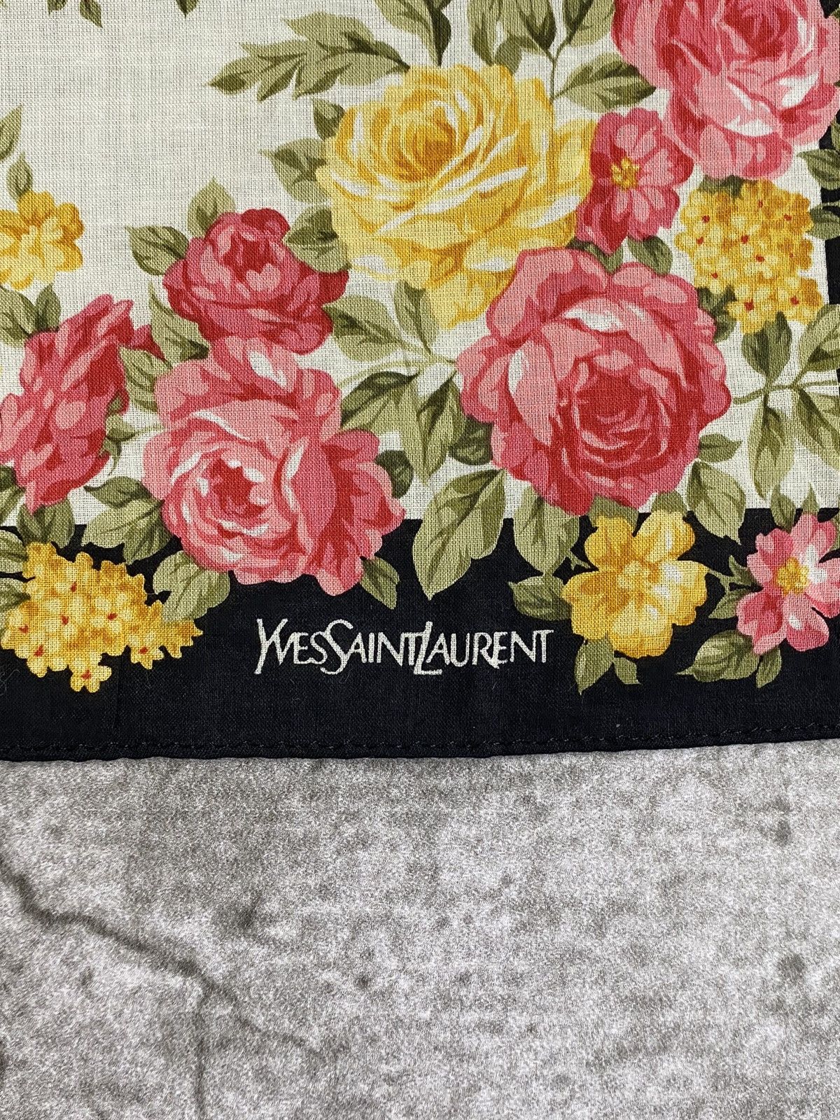 Yves Saint Laurent Yves Saint Laurent Handkerchief / Bandana / Neckerchief Size ONE SIZE - 3 Thumbnail