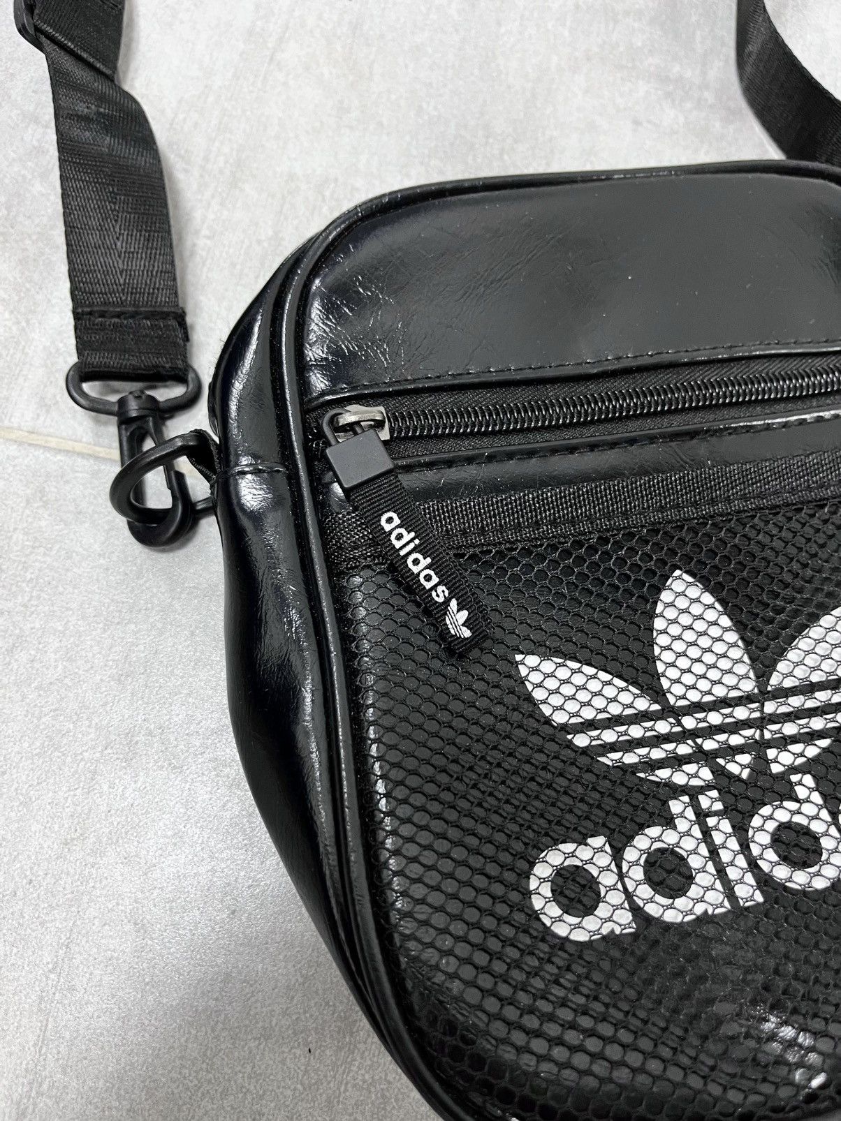 Adidas Vintage Adidas Shoulder Eco Leather Bag Style Retro Firebird Size ONE SIZE - 6 Thumbnail