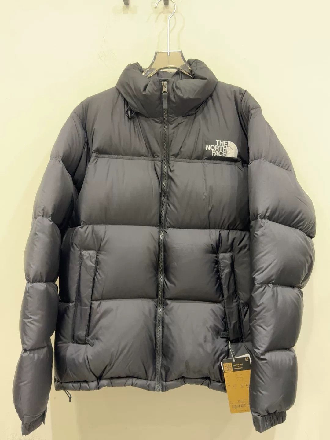 The North Face THE NORTH FACE Nuptse Jacket Size US M / EU 48-50 / 2 - 1 Thumbnail