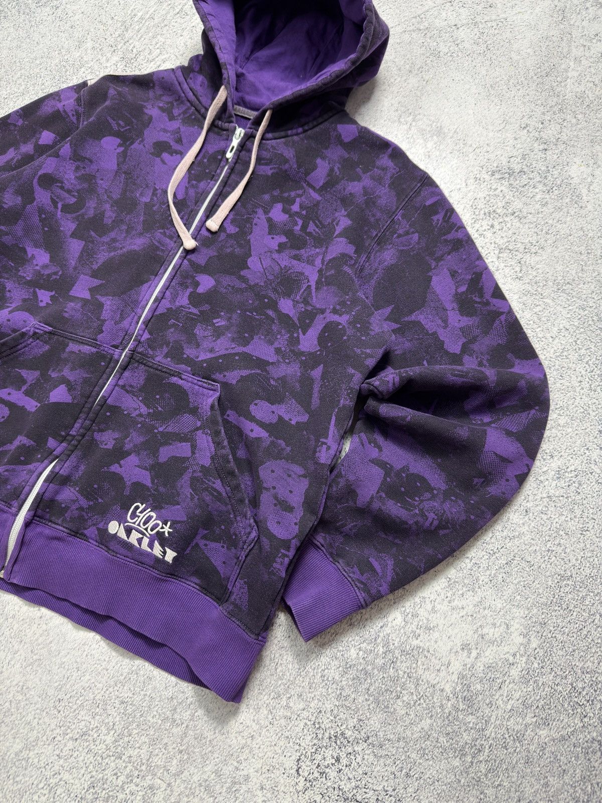 Oakley VINTAGE OAKLEY ALL OVER PRINT PURPLE ZIP UP HOODIE Y2K Size US L / EU 52-54 / 3 - 5 Thumbnail