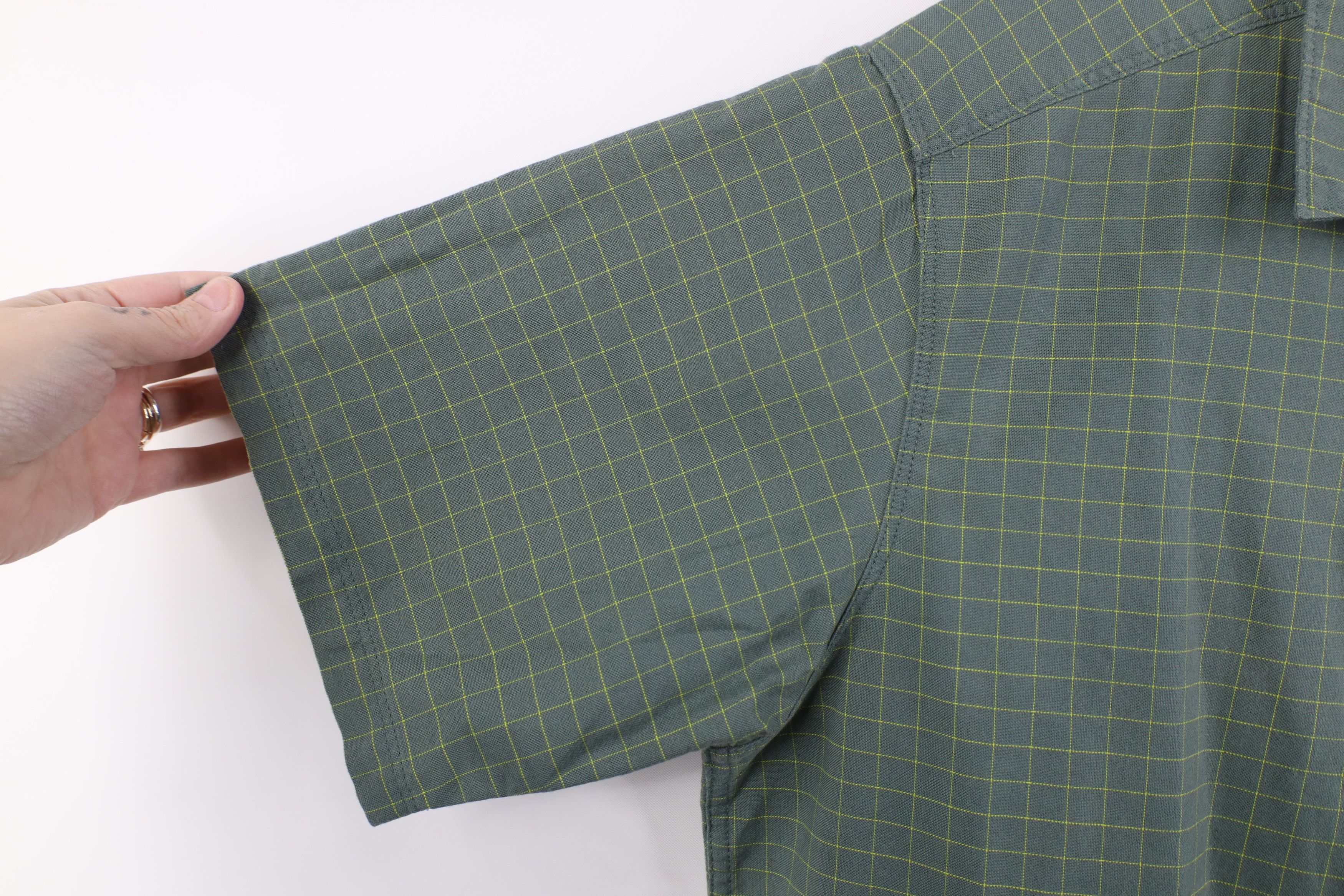 Mountain Hardwear Mountain Hardwear Short Sleeve Flannel Button Shirt Plaid Size US M / EU 48-50 / 2 - 7 Thumbnail