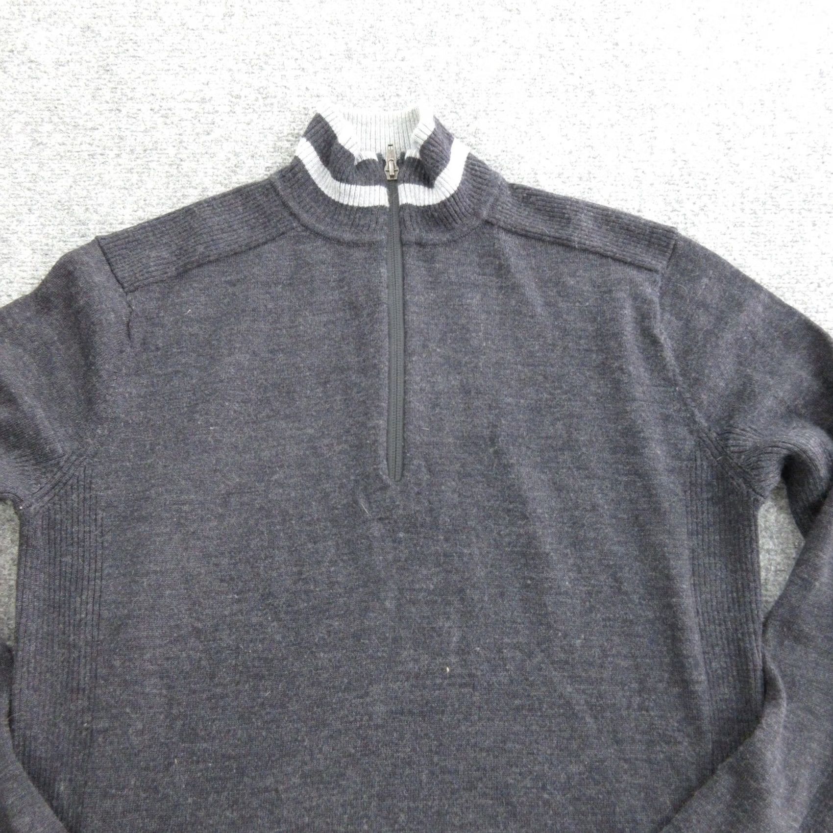 Patagonia Patagonia Mens Sweater 1/4 Zip Mock Neck Wool Pullover Knit Gray S Solid Merino Wool Pullover Men M GrAy 1/4 Zip Mock Neck Knit Size US M / EU 48-50 / 2 - 3 Thumbnail
