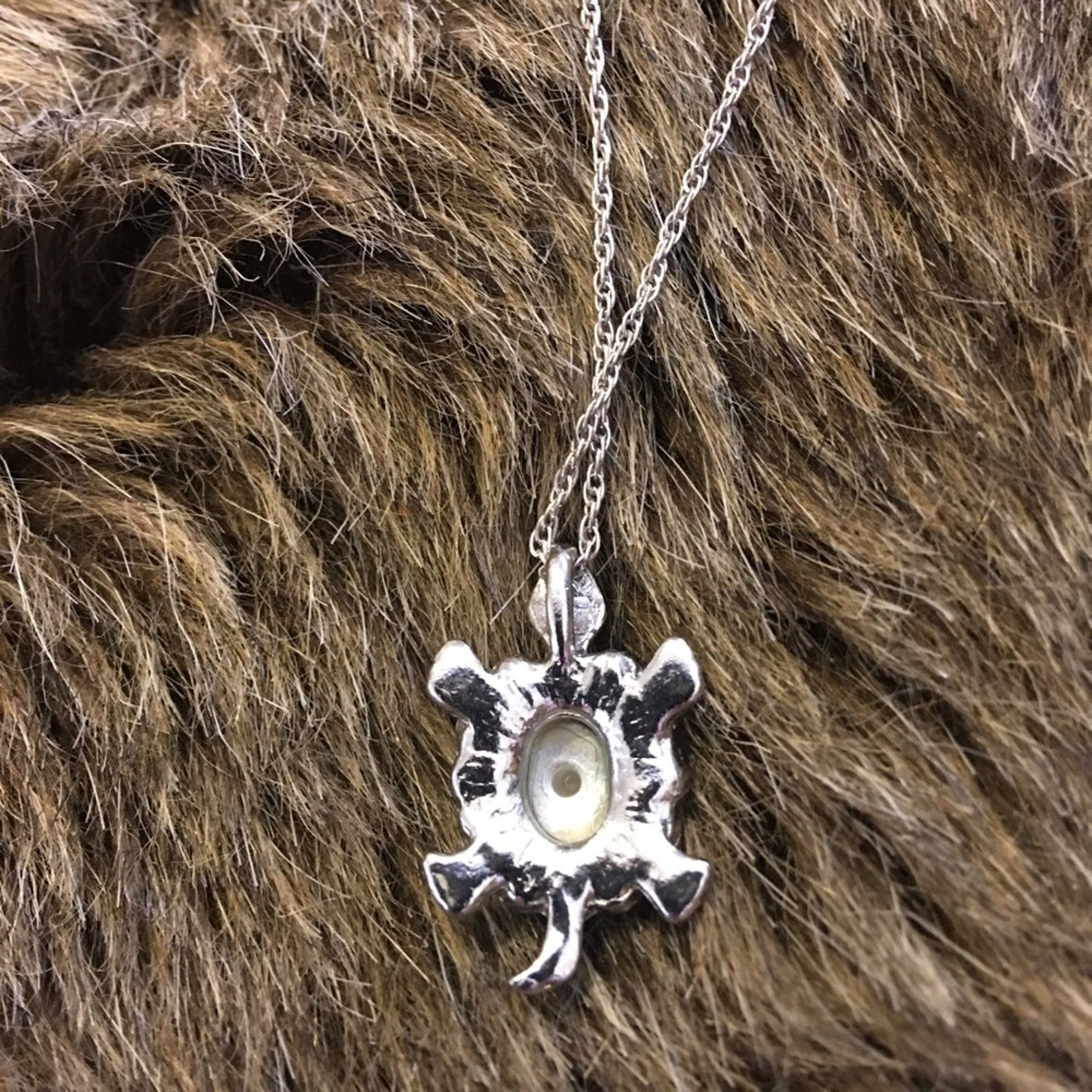 Vintage Vintage pearl & crystal turtle pendant on chain Size ONE SIZE - 7 Thumbnail