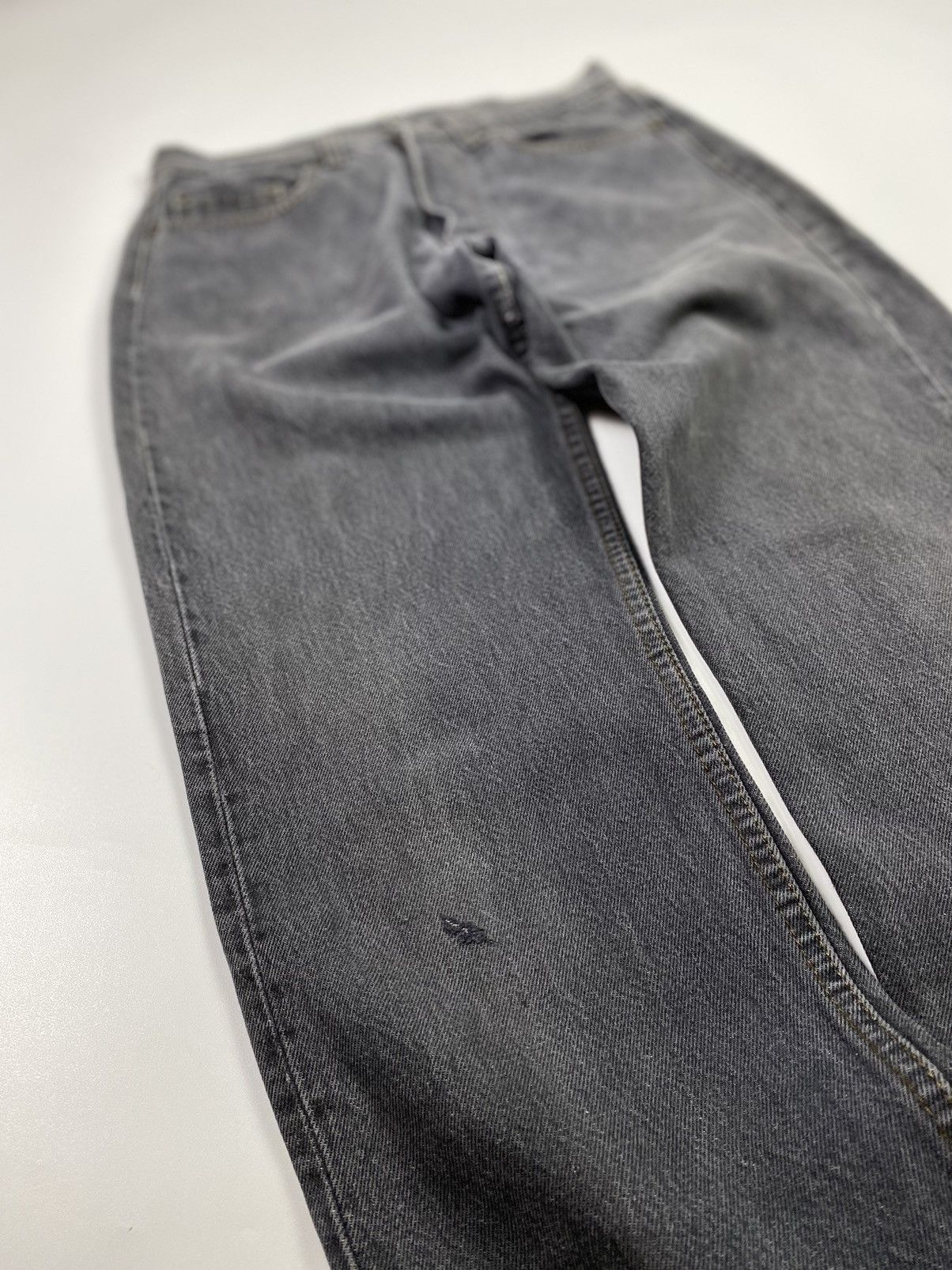 LVC vintage 80s levis 501 usa look so very gooood Size US 28 / EU 44 - 3 Thumbnail