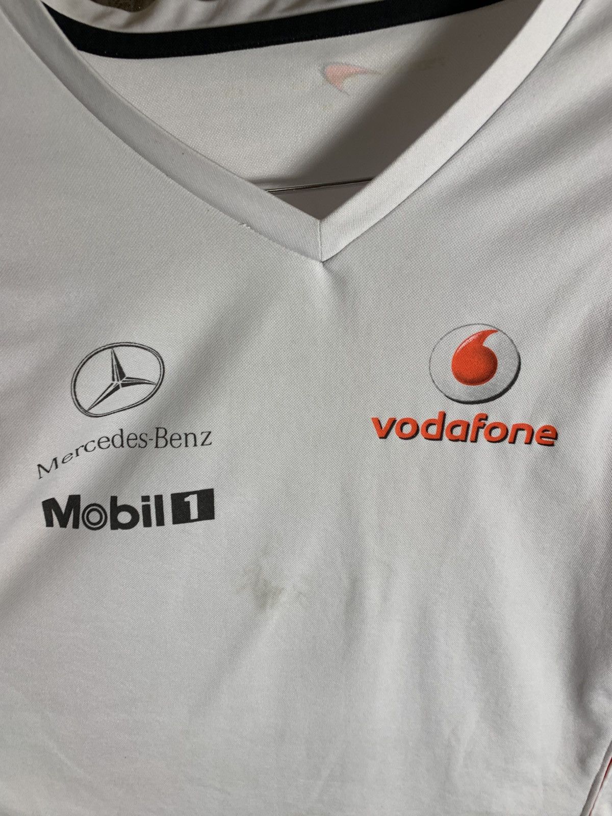 NASCAR VINTAGE MERCEDES BENZ MCLAREN VODAFONE RACING T-AHIRT Y2K Size US M / EU 48-50 / 2 - 3 Thumbnail