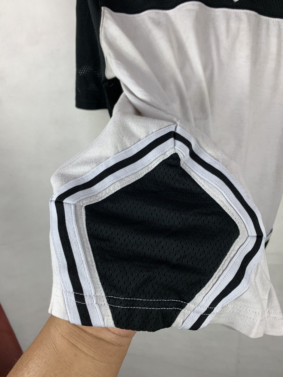 Other Steals! Air Jordan Basketball Mesh Tee Jumping Man Size US S / EU 44-46 / 1 - 6 Thumbnail