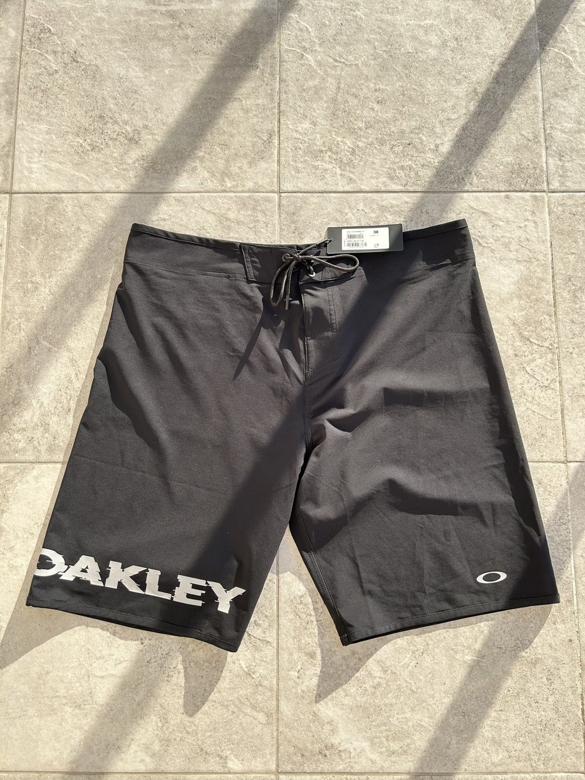 Oakley Oakley COLOR BLOCK SHADE BOARDSHORT 21 Size US 38 / EU 54 - 1 Thumbnail