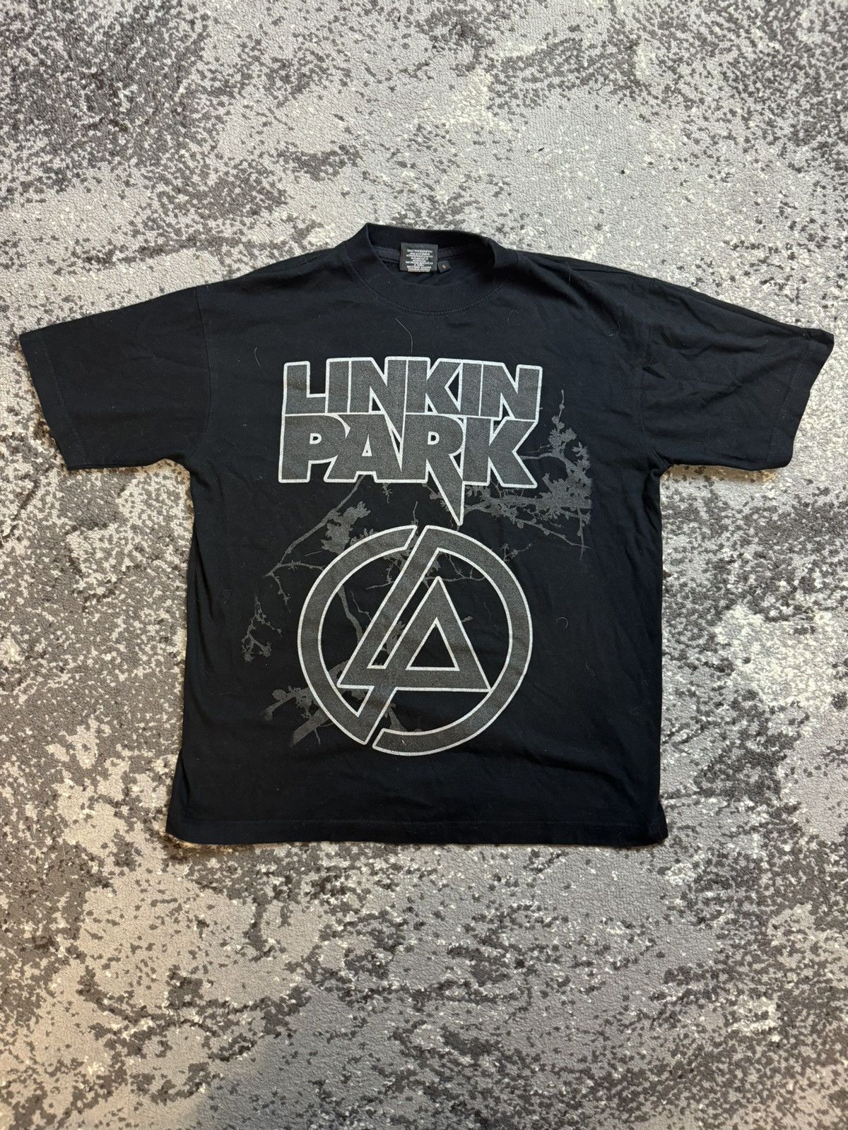 Band Tees × Vintage Vintage Linkin Park Graphic Y2K Tee T-shirt Size US S / EU 44-46 / 1 - 1 Thumbnail